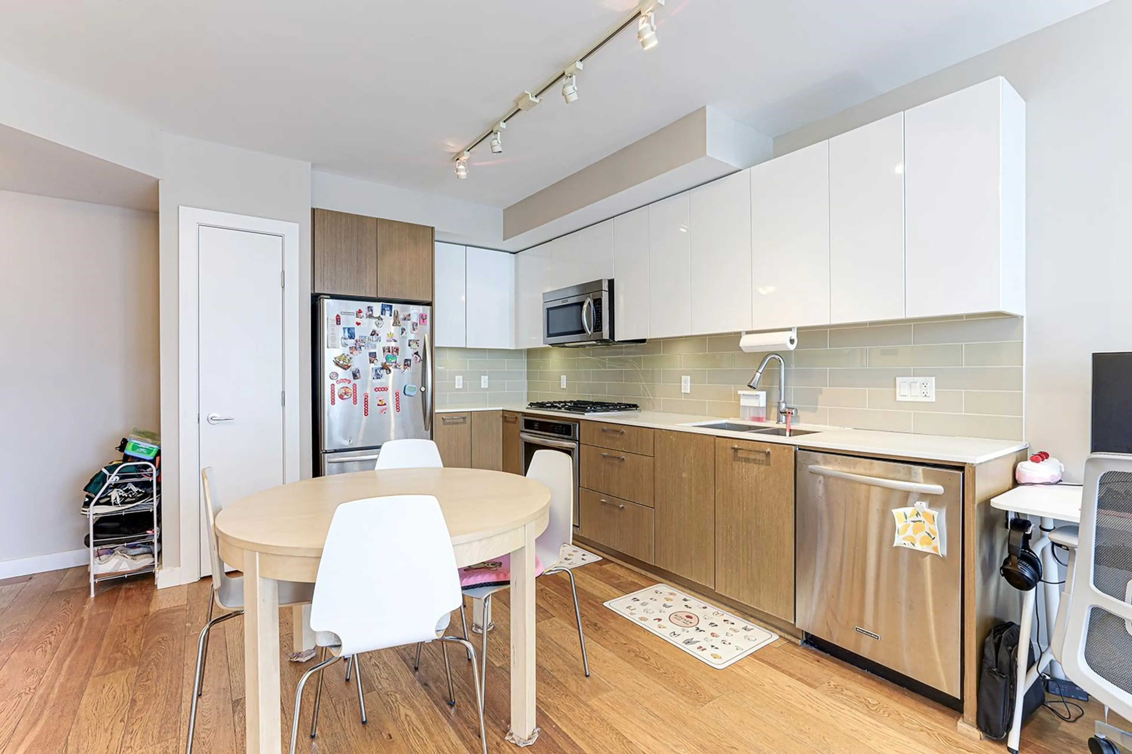 Property at #1001 6951 ELMBRIDGE WAY, Richmond, BC