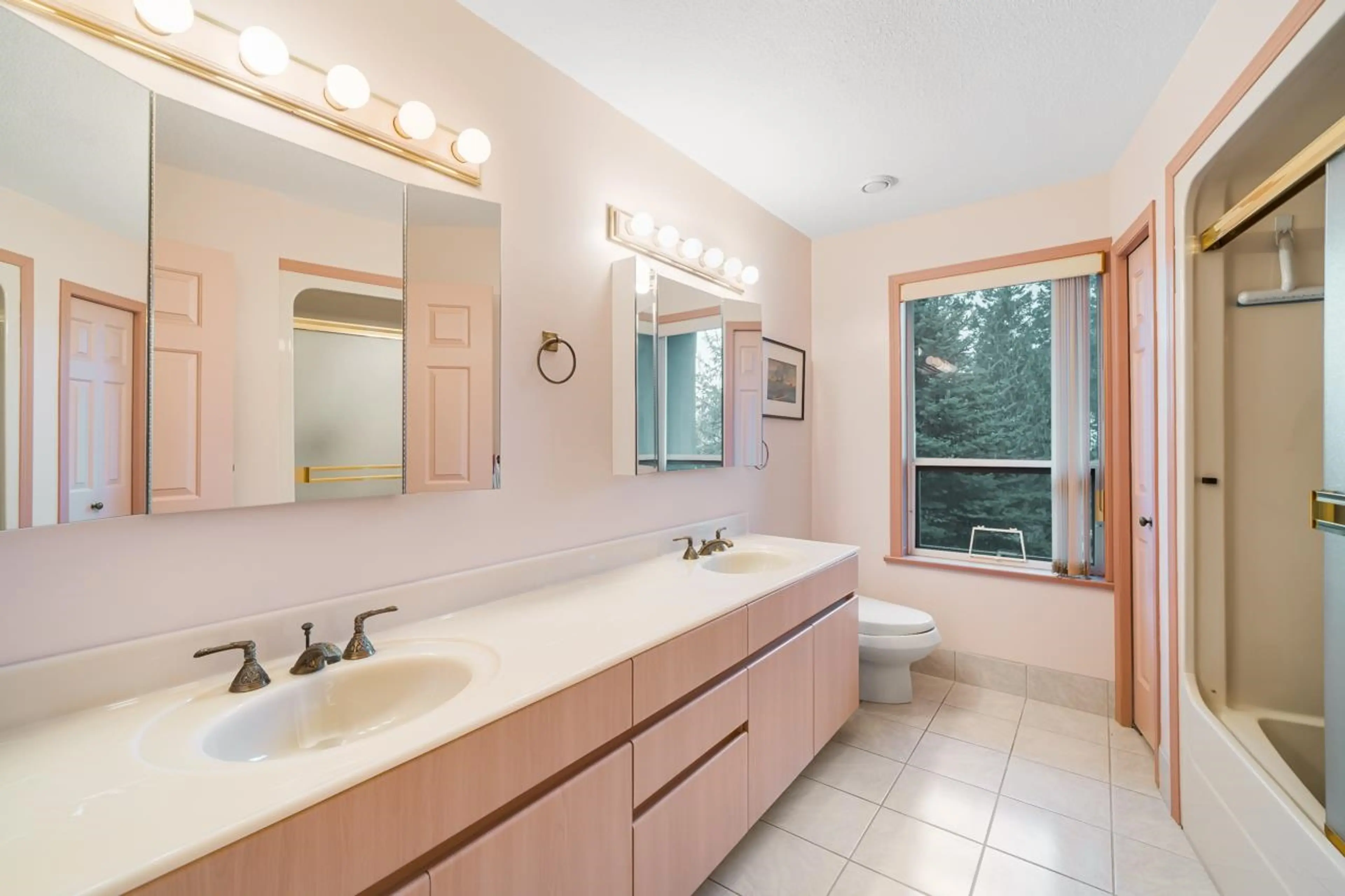 Property at 58 TSAWWASSEN BEACH ROAD, Delta, BC