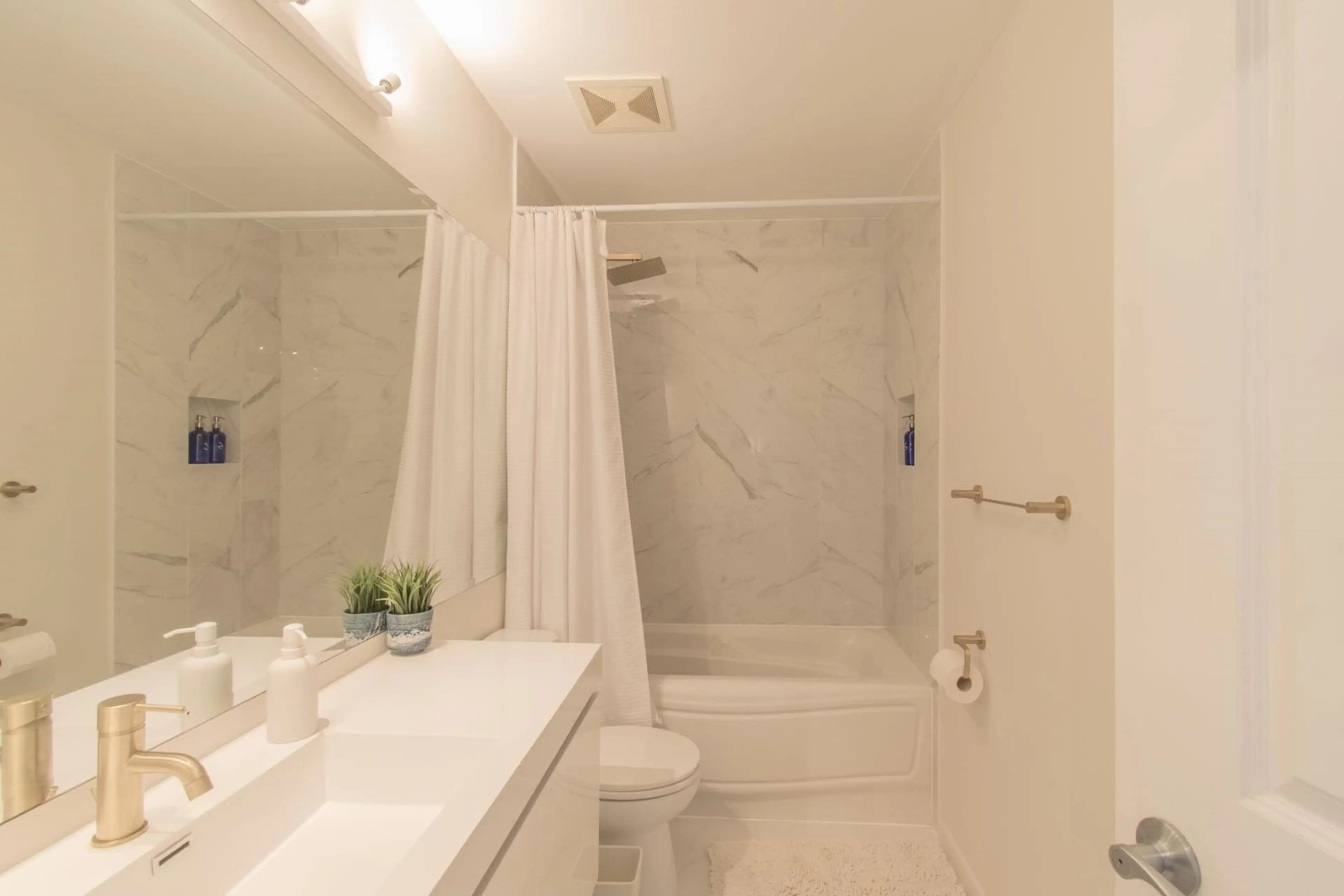 Property at #2 40632 GOVERNMENT ROAD, Squamish, BC