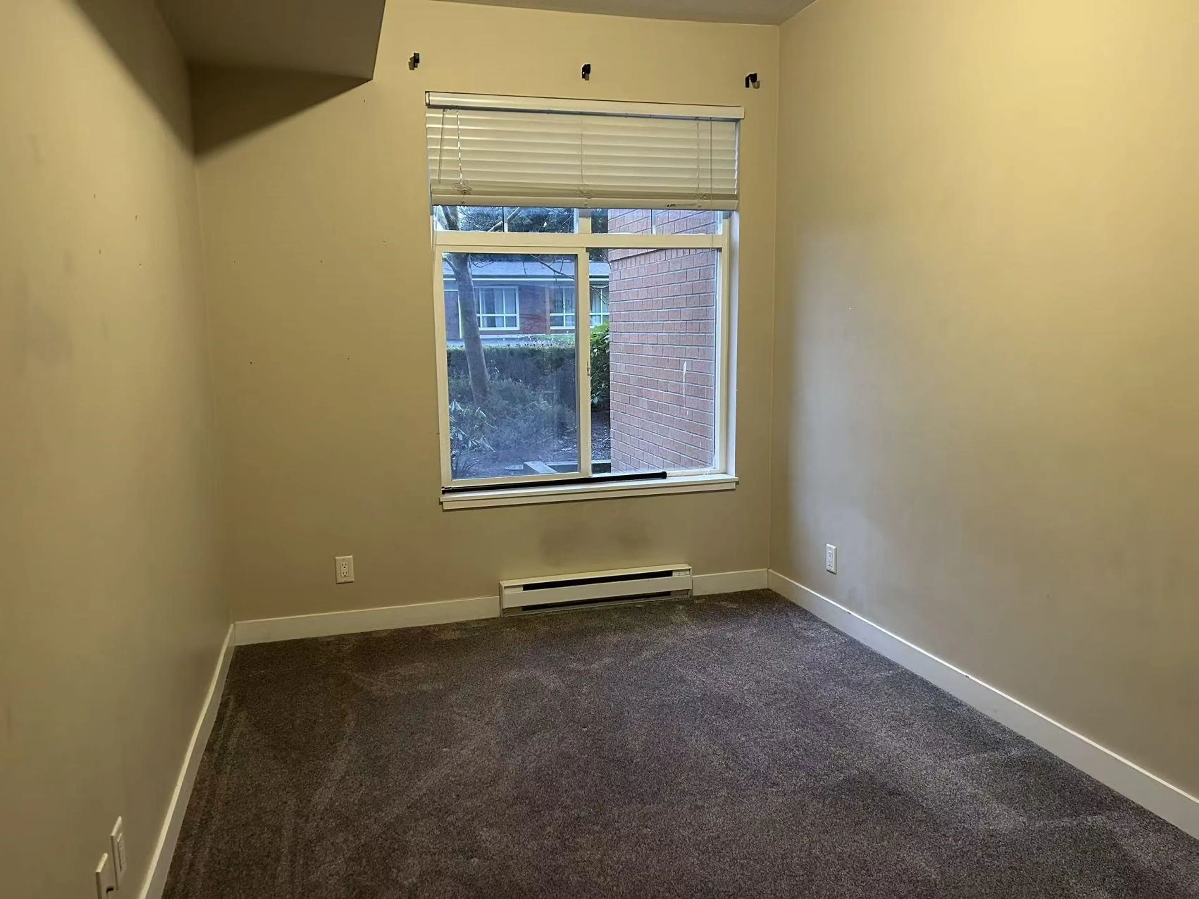 Property at #111 33545 RAINBOW AVENUE, Abbotsford, BC