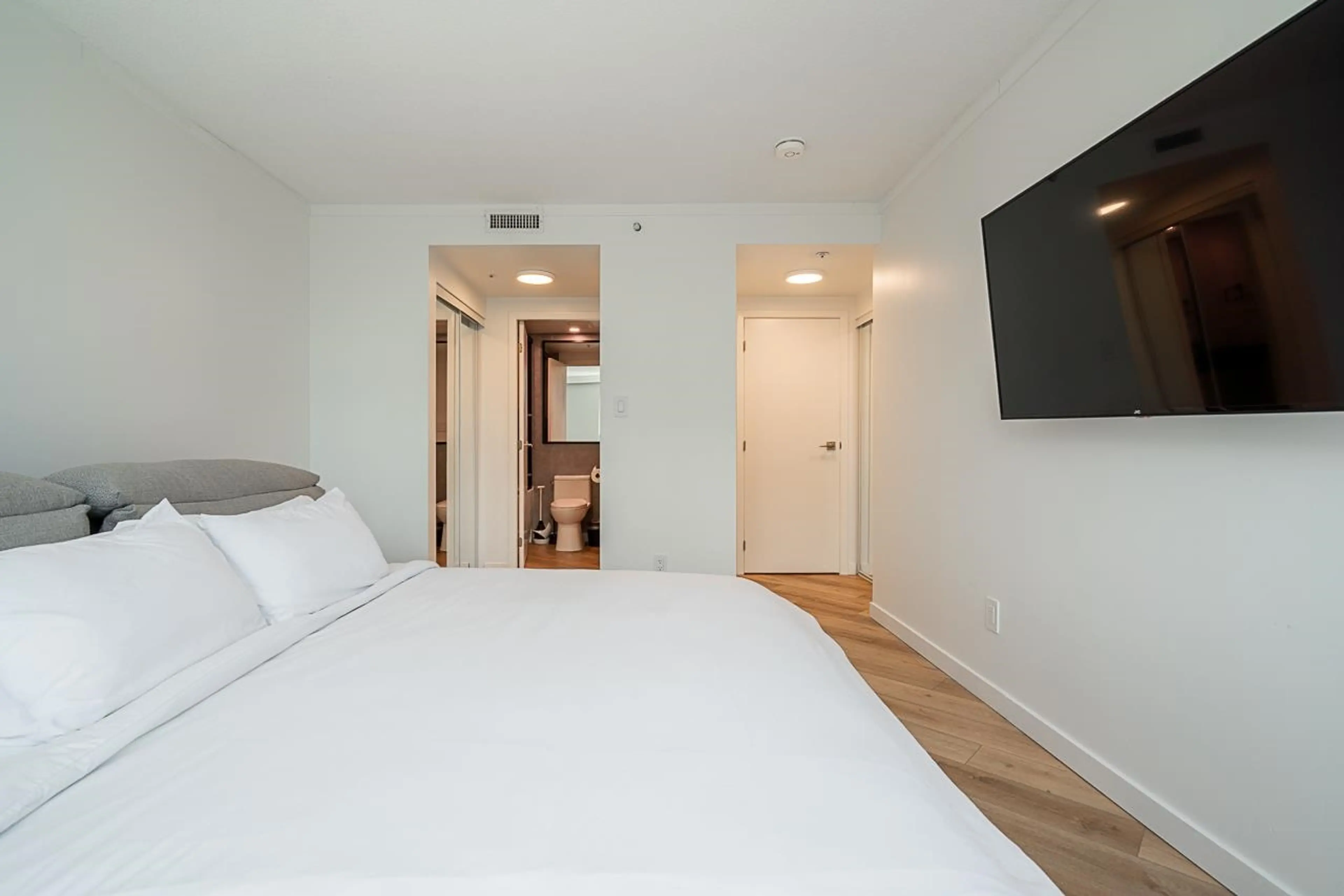 Property at #1201 1050 BURRARD STREET, Vancouver, BC