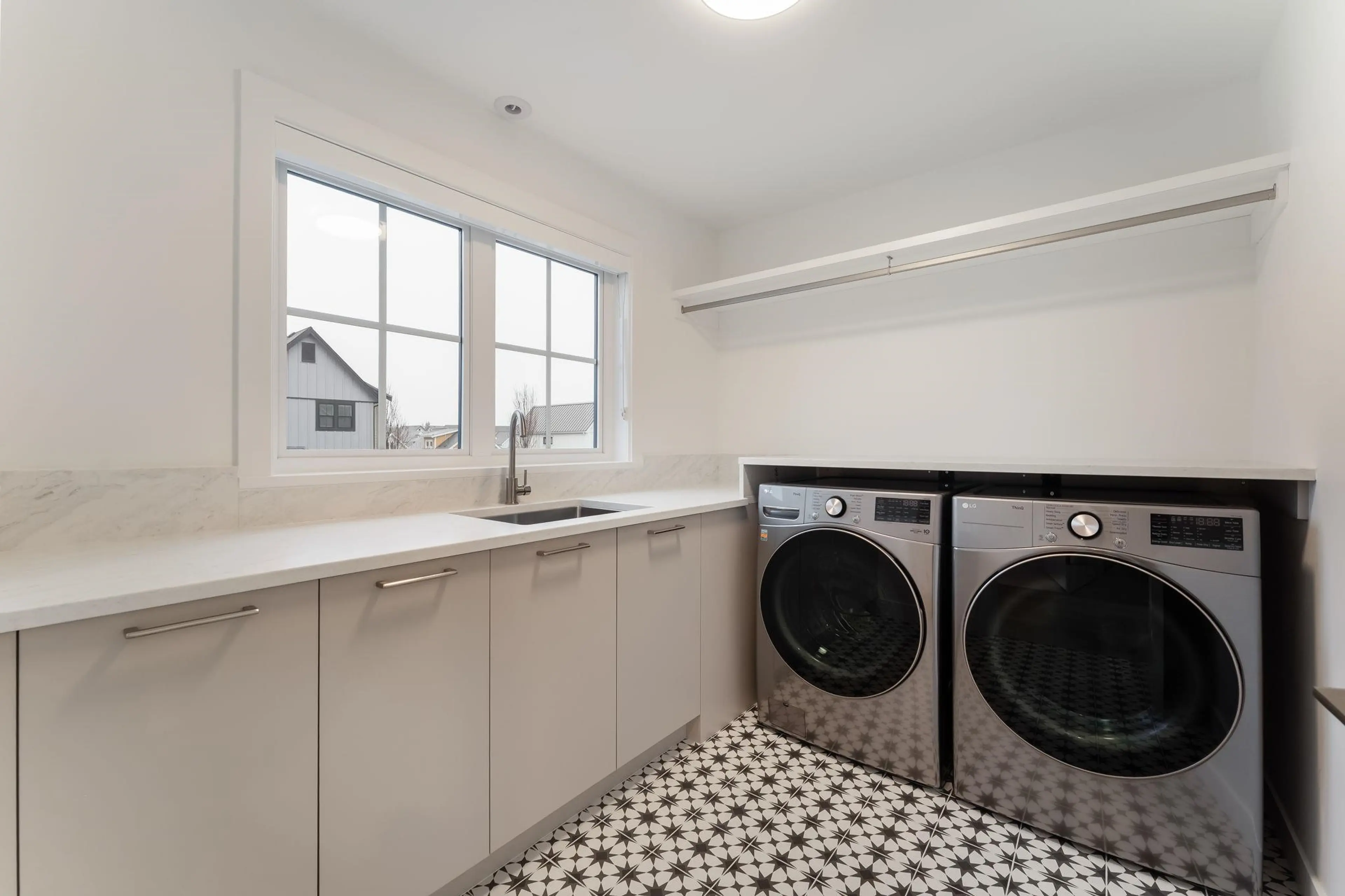 Property at 6445 HARROW AVENUE, Tsawwassen, BC