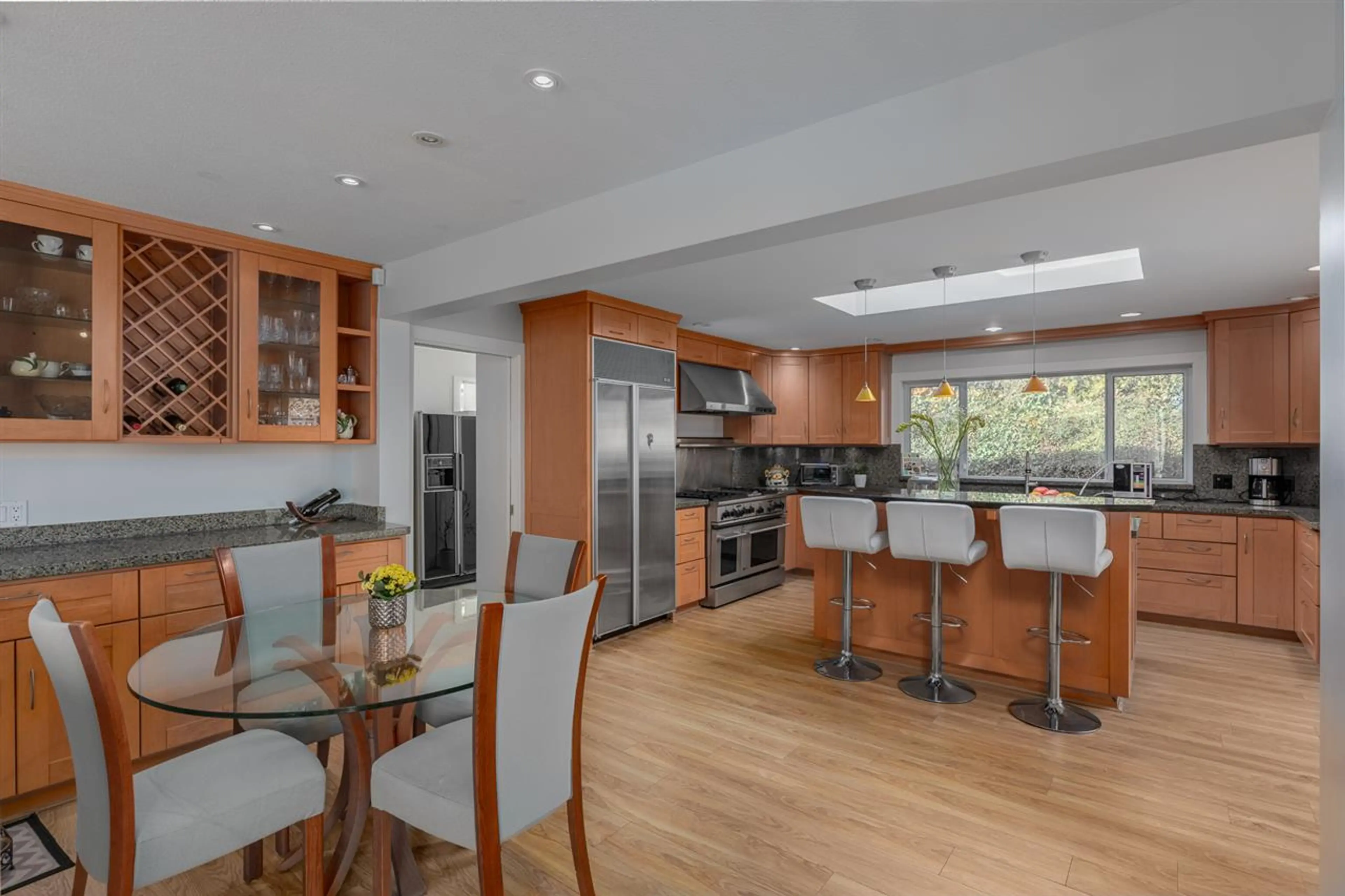 Property at 1565 VINSON CREEK ROAD, West Vancouver, BC