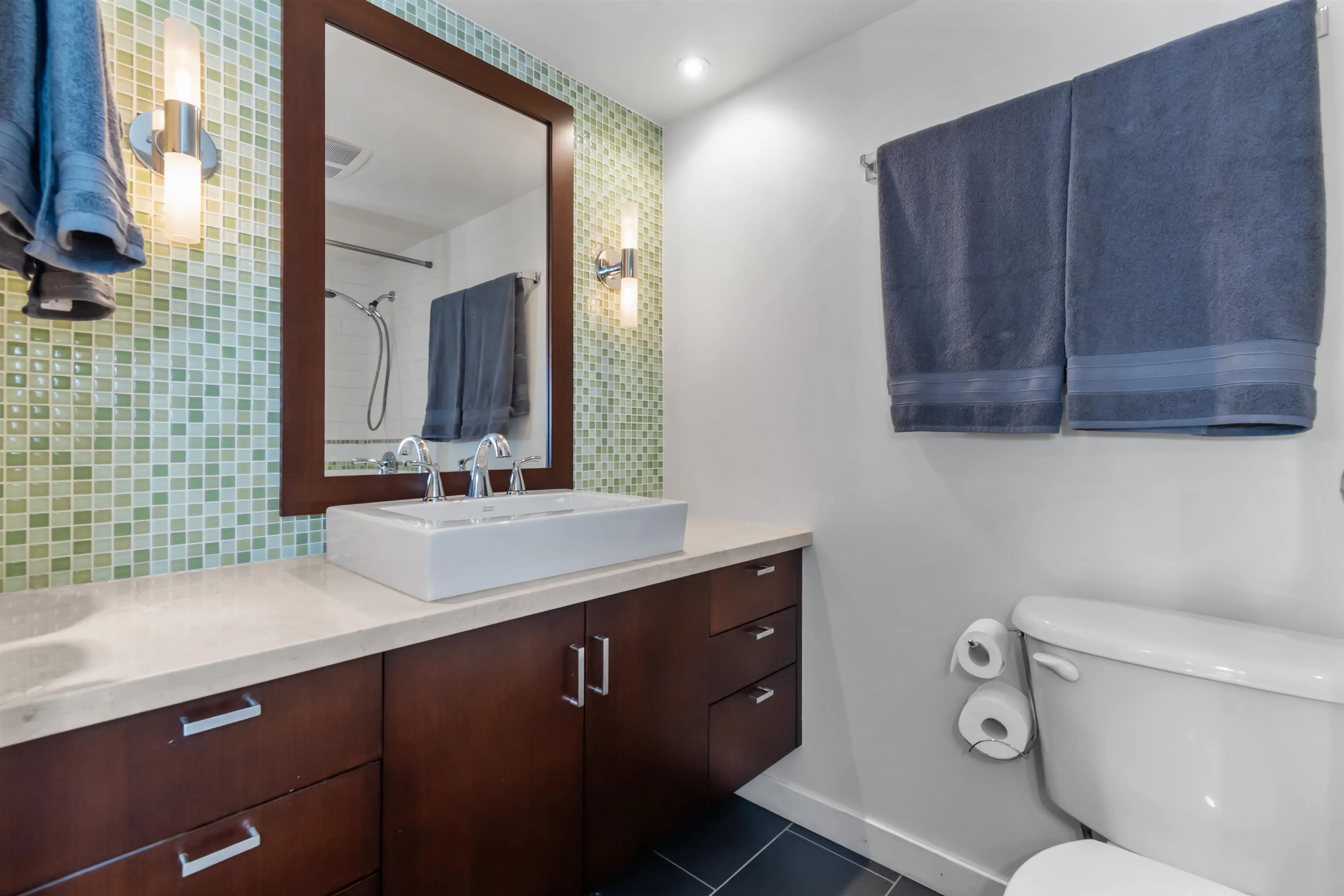 Property at #1005 320 ROYAL AVENUE, New Westminster, BC