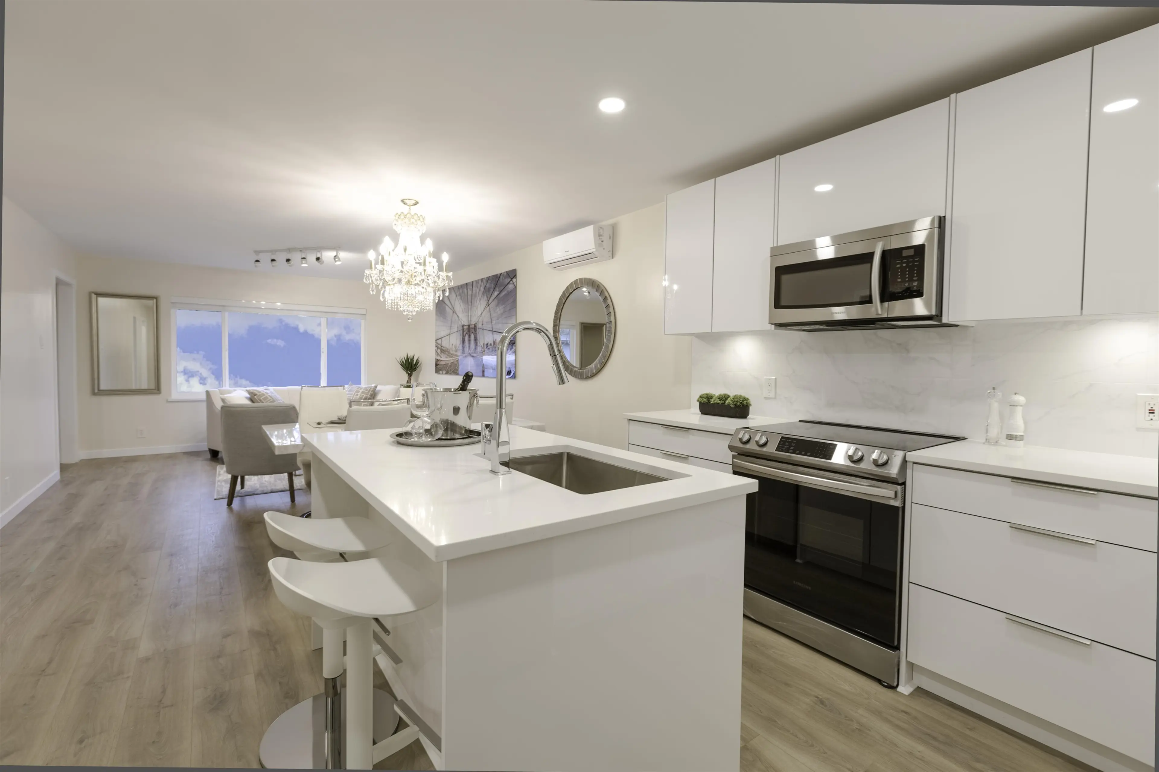 Property at #413 15739 FRASER HIGHWAY, Surrey, BC