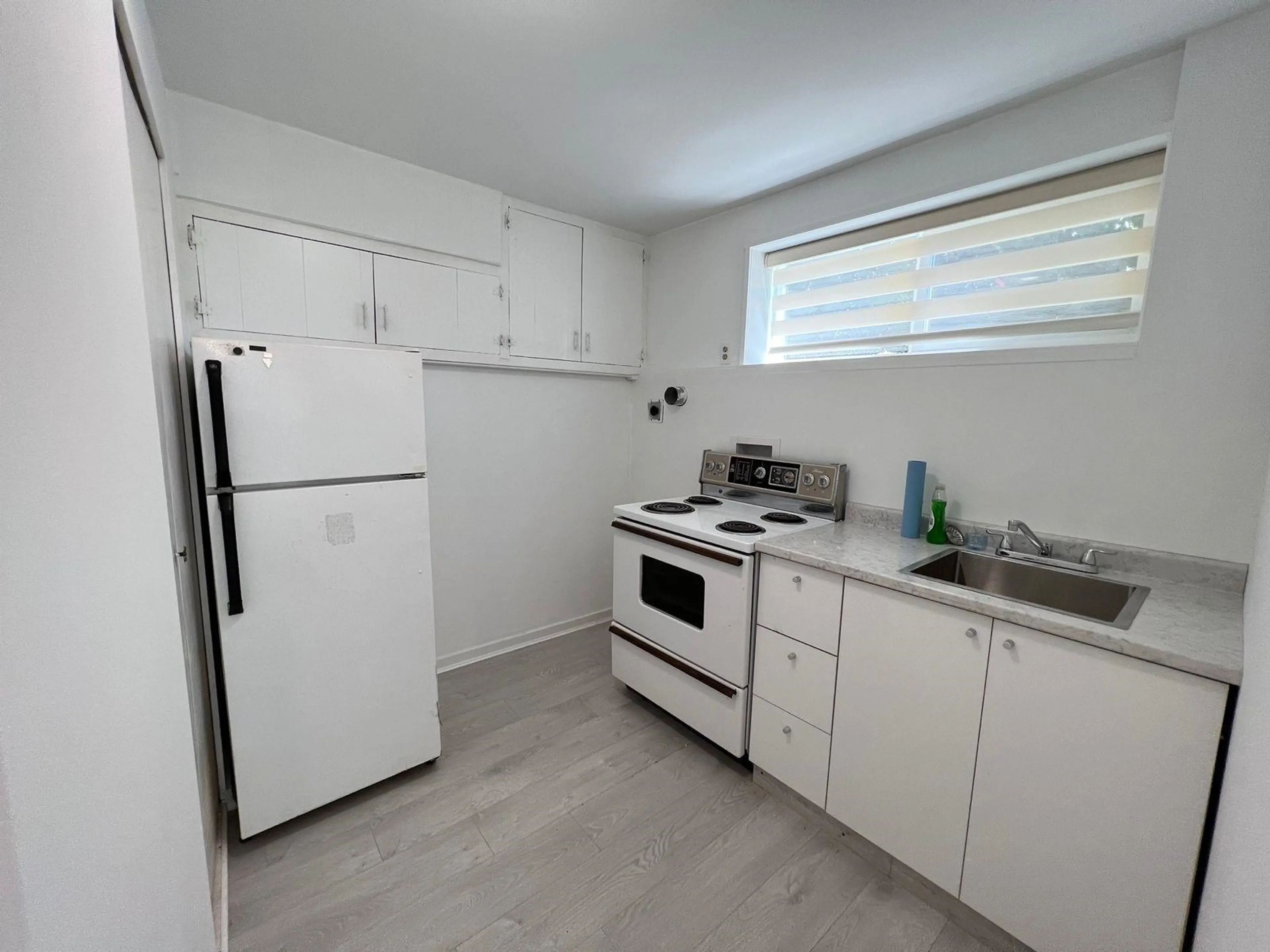 Property at 560 SPRINGER AVENUE, Burnaby, BC