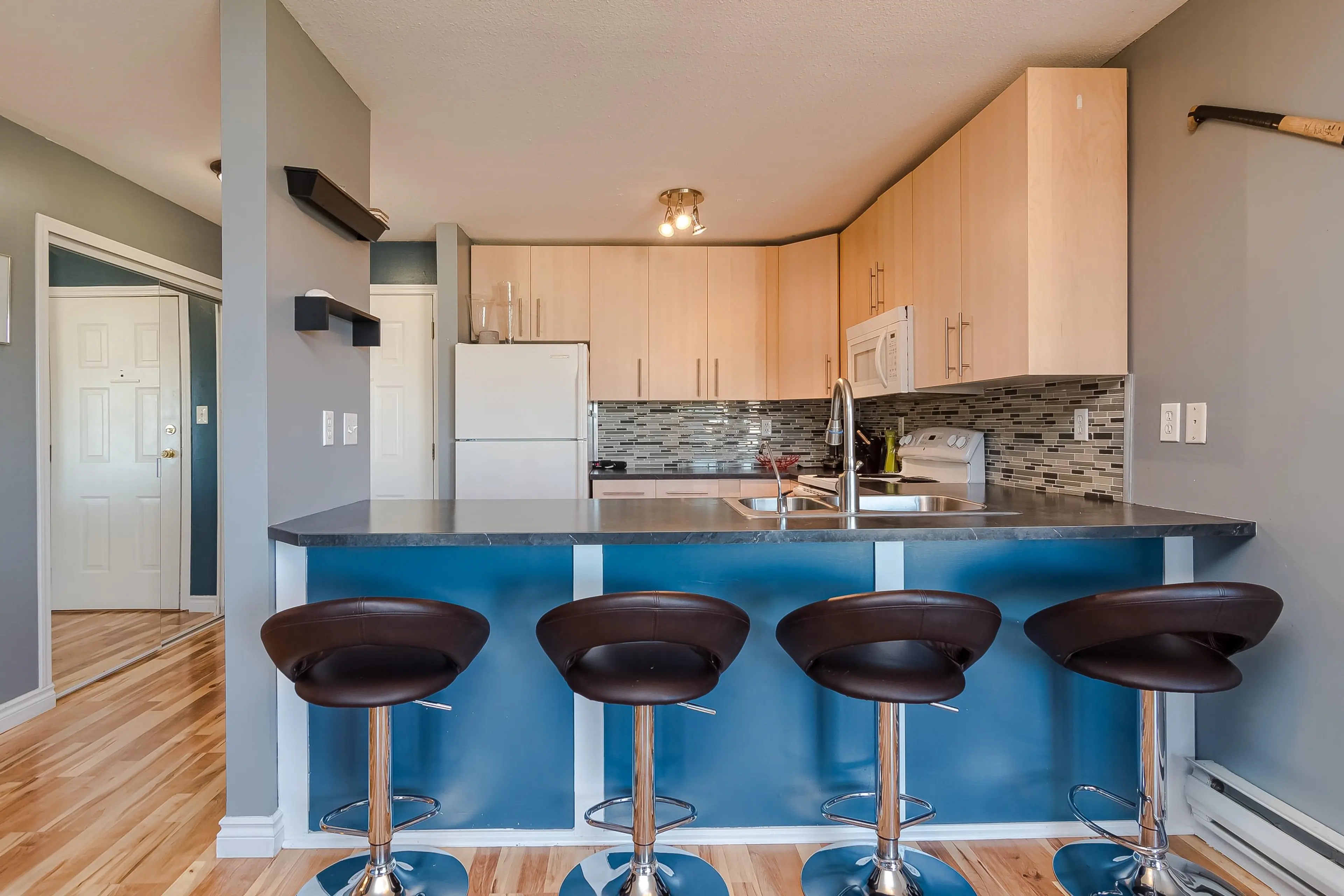 Property at #204 1369 GEORGE STREET, White Rock, BC