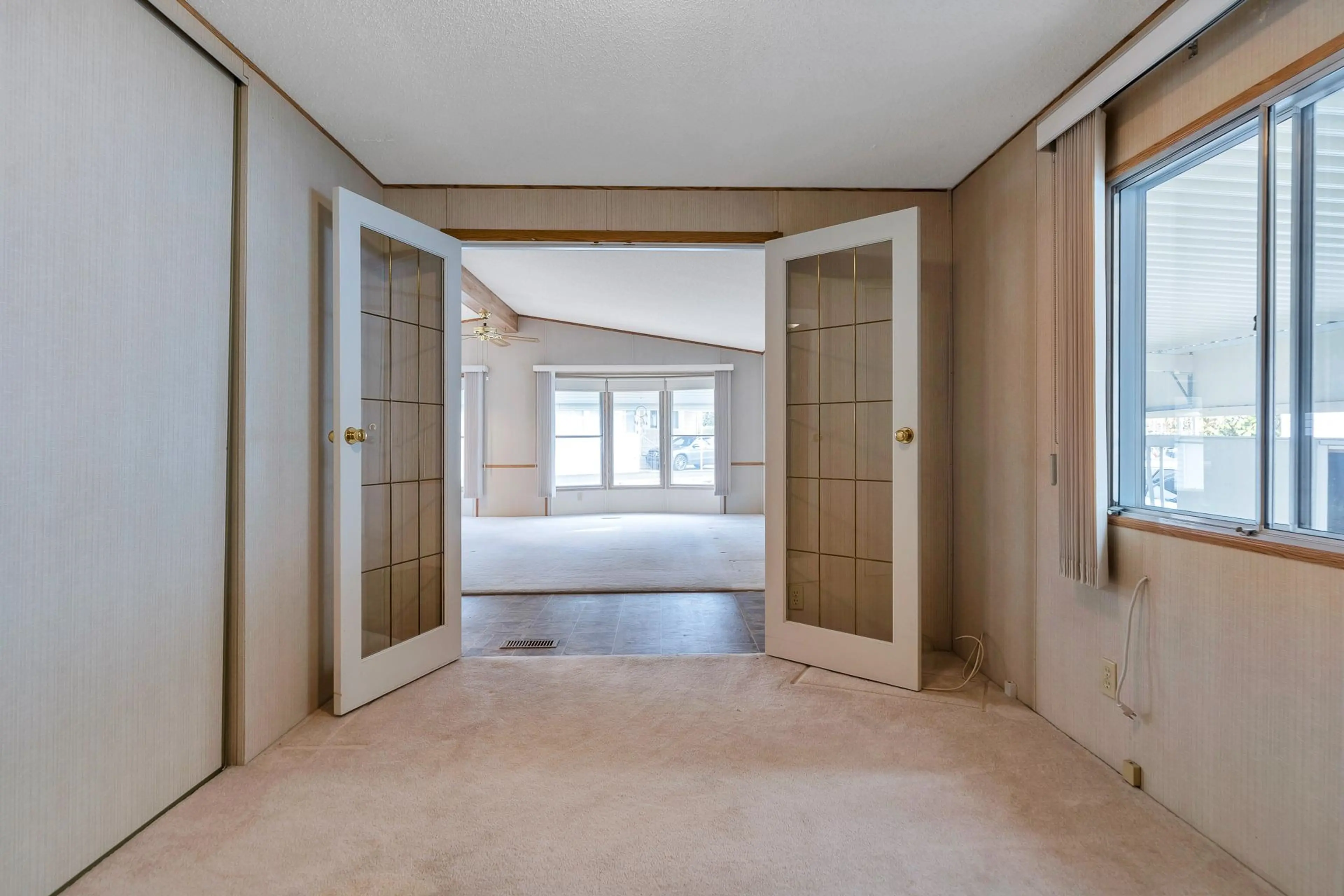 Property at #105 2062 KING GEORGE HIGHWAY, Surrey, BC