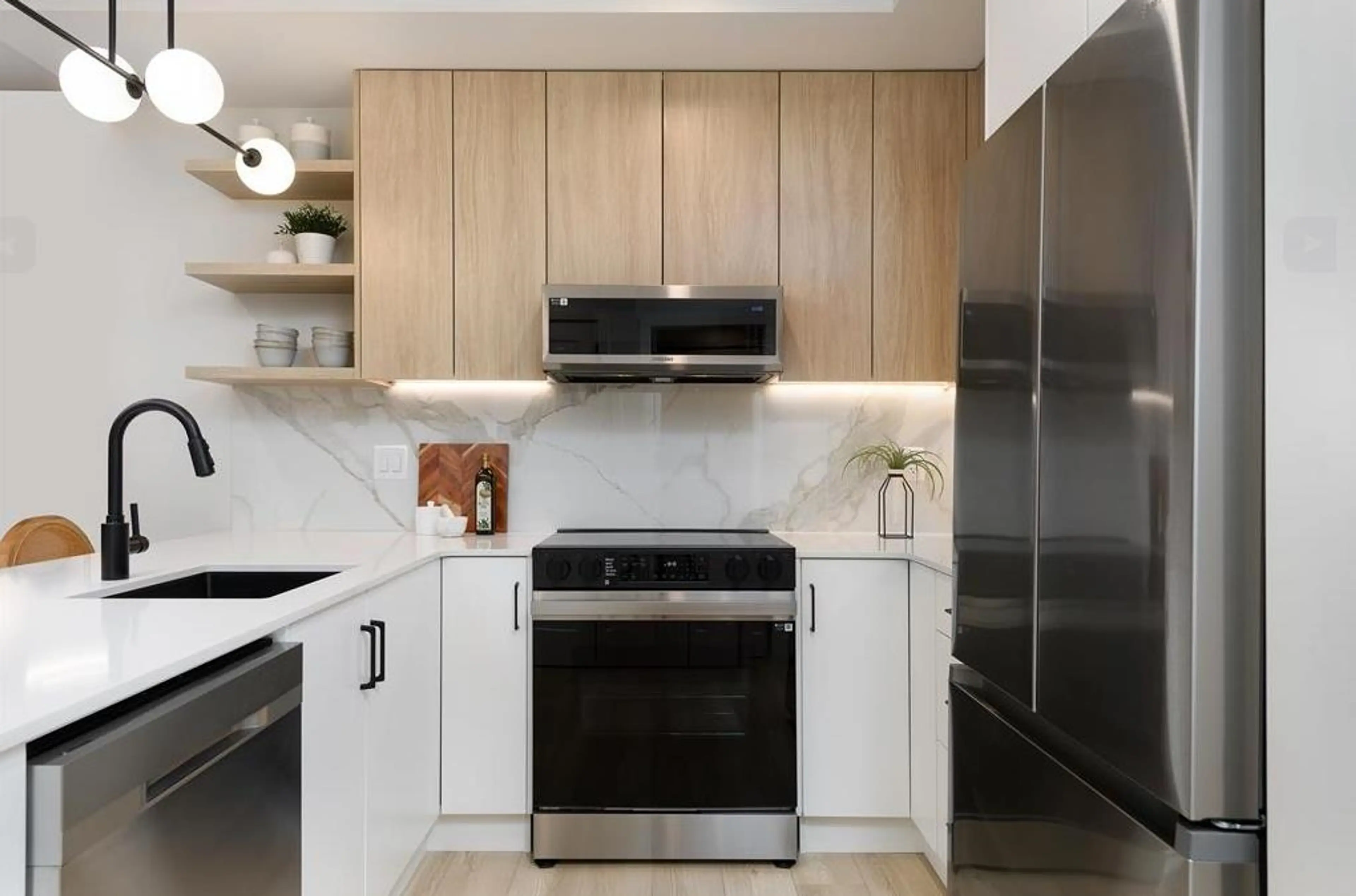 Property at #208 33522 COTTAGE LANE, Abbotsford, BC