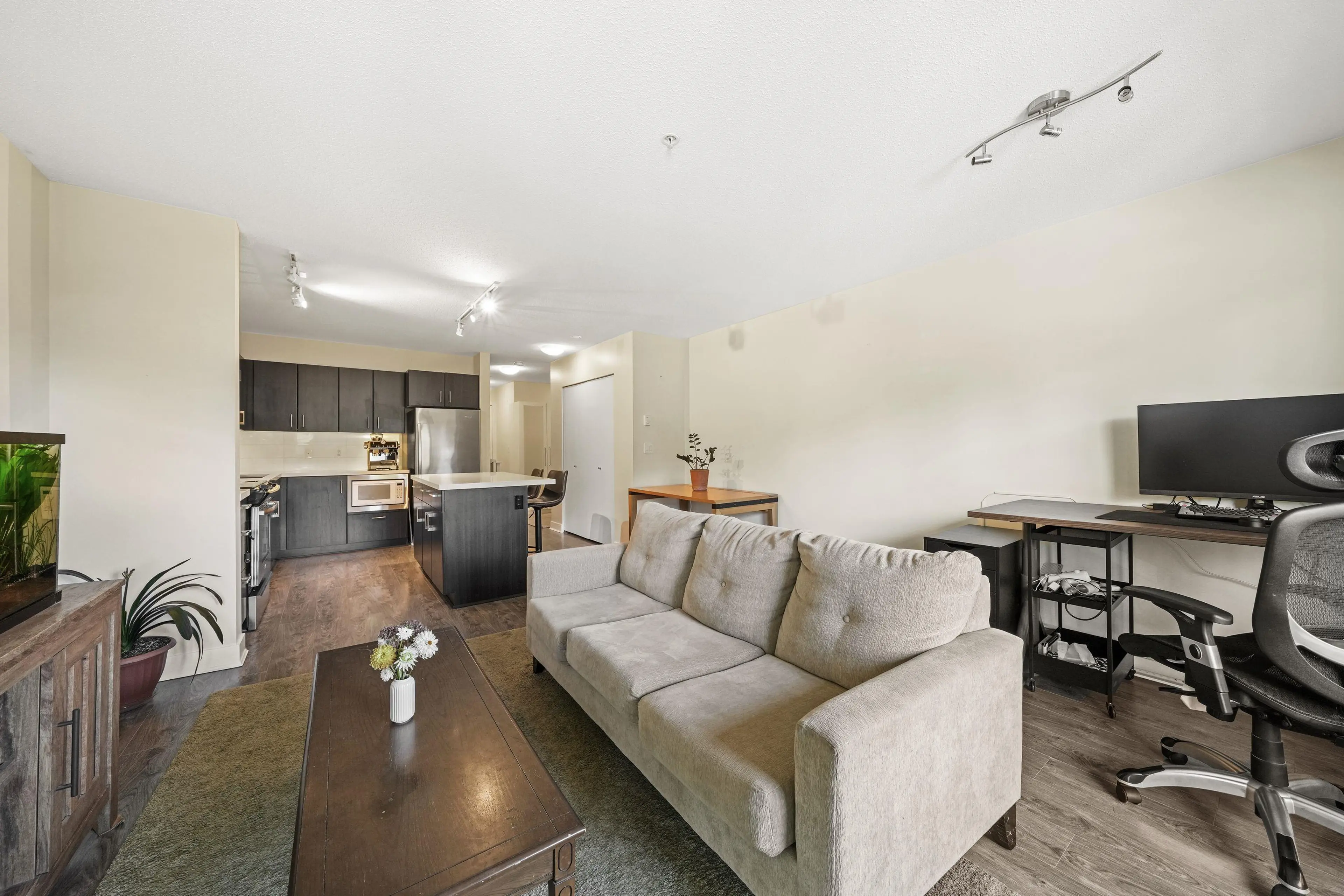 Property at #607 500 ROYAL AVENUE, New Westminster, BC