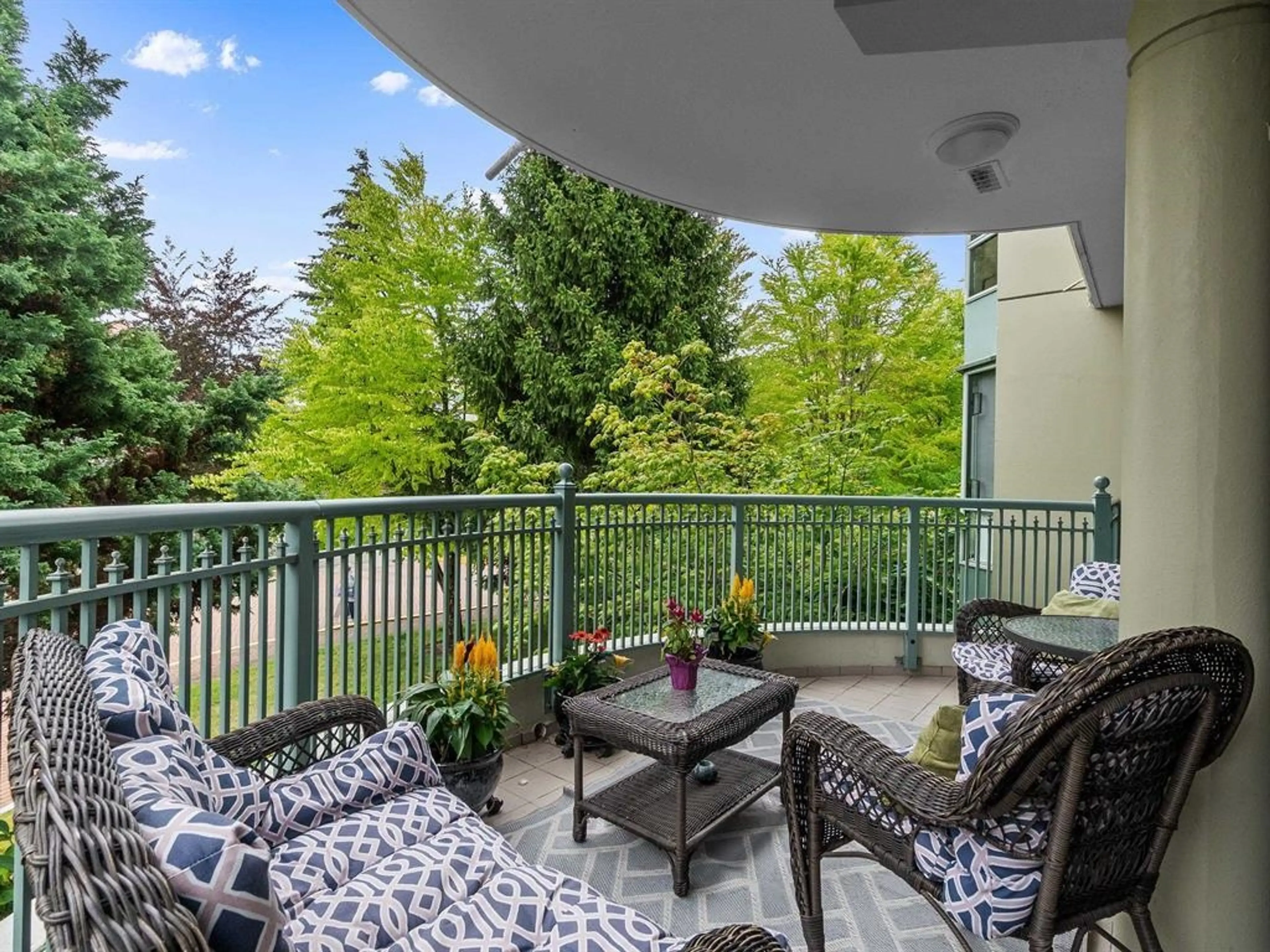 Property at #201 1725 MARTIN DRIVE, Surrey, BC