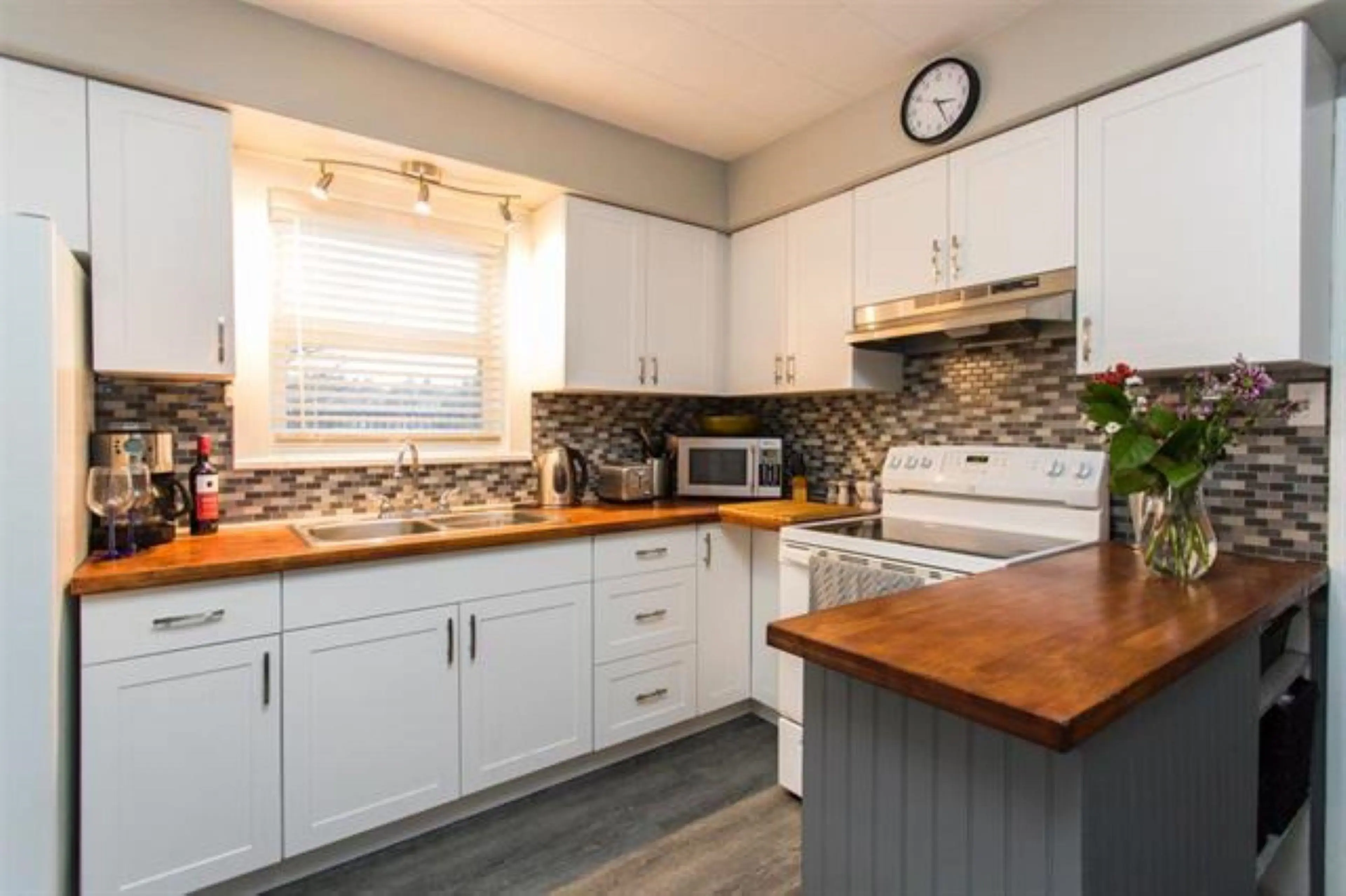 Property at 2340 MCKENZIE ROAD, Abbotsford, BC