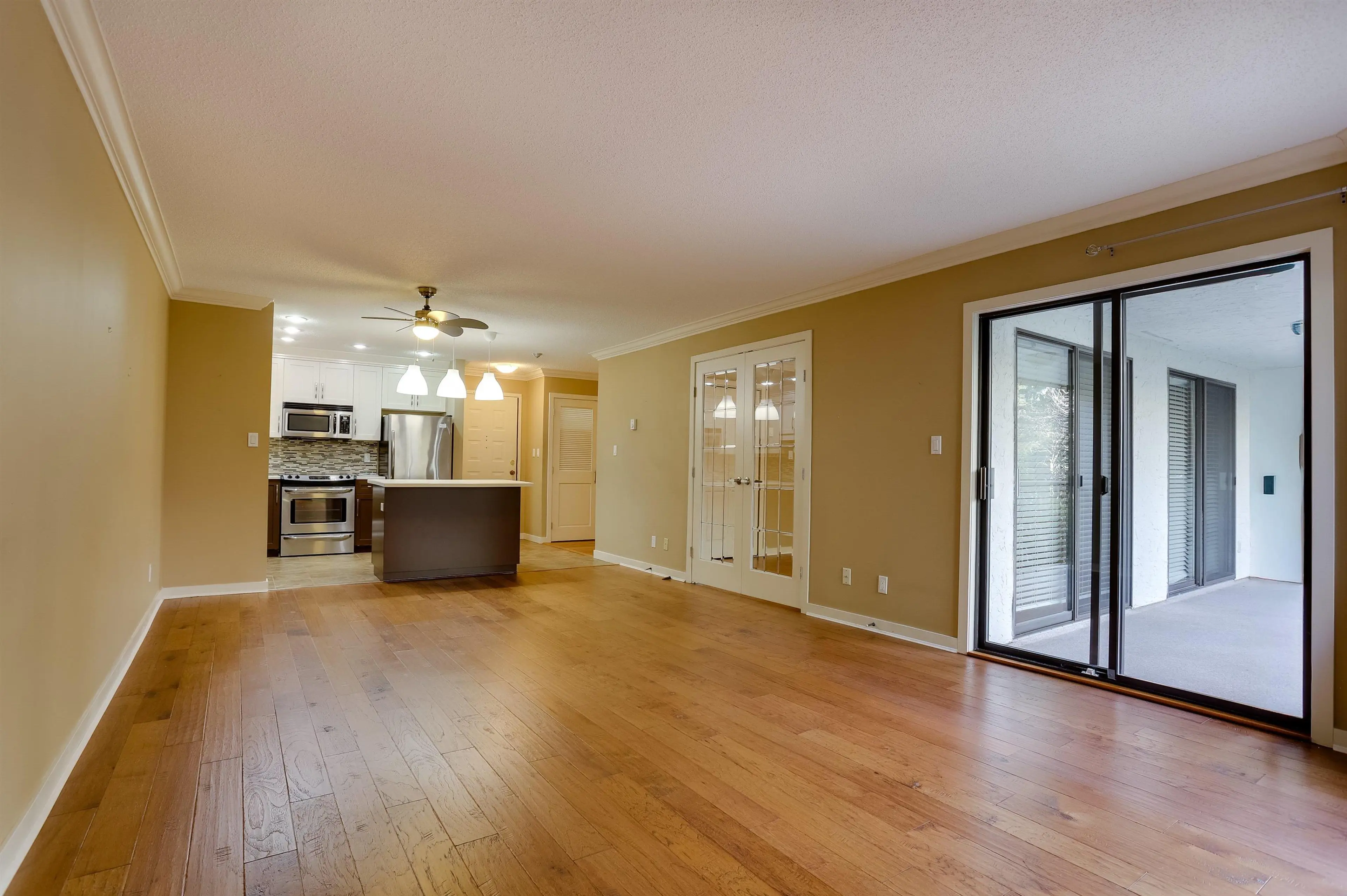 Property at #208 1521 BLACKWOOD STREET, White Rock, BC