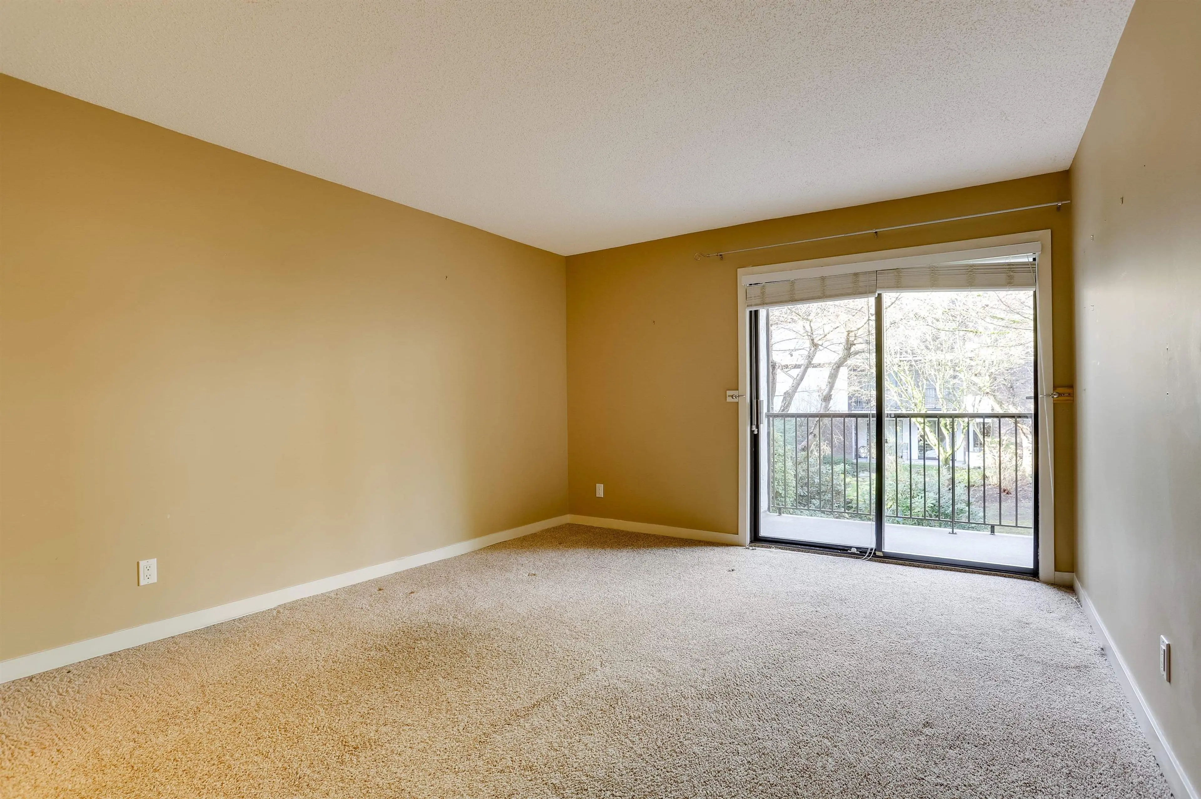 Property at #208 1521 BLACKWOOD STREET, White Rock, BC