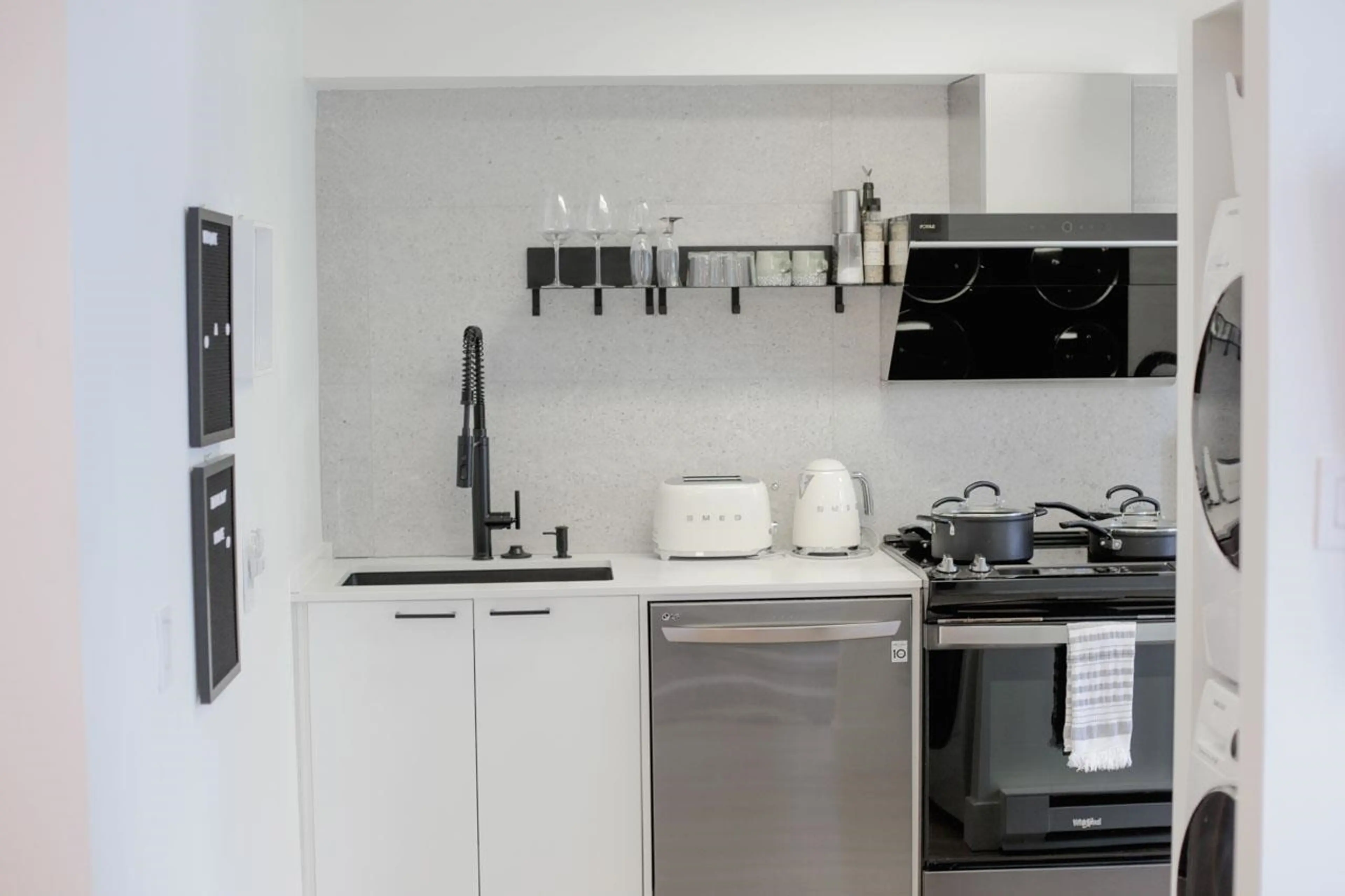 Property at #805 1166 MELVILLE STREET, Vancouver, BC