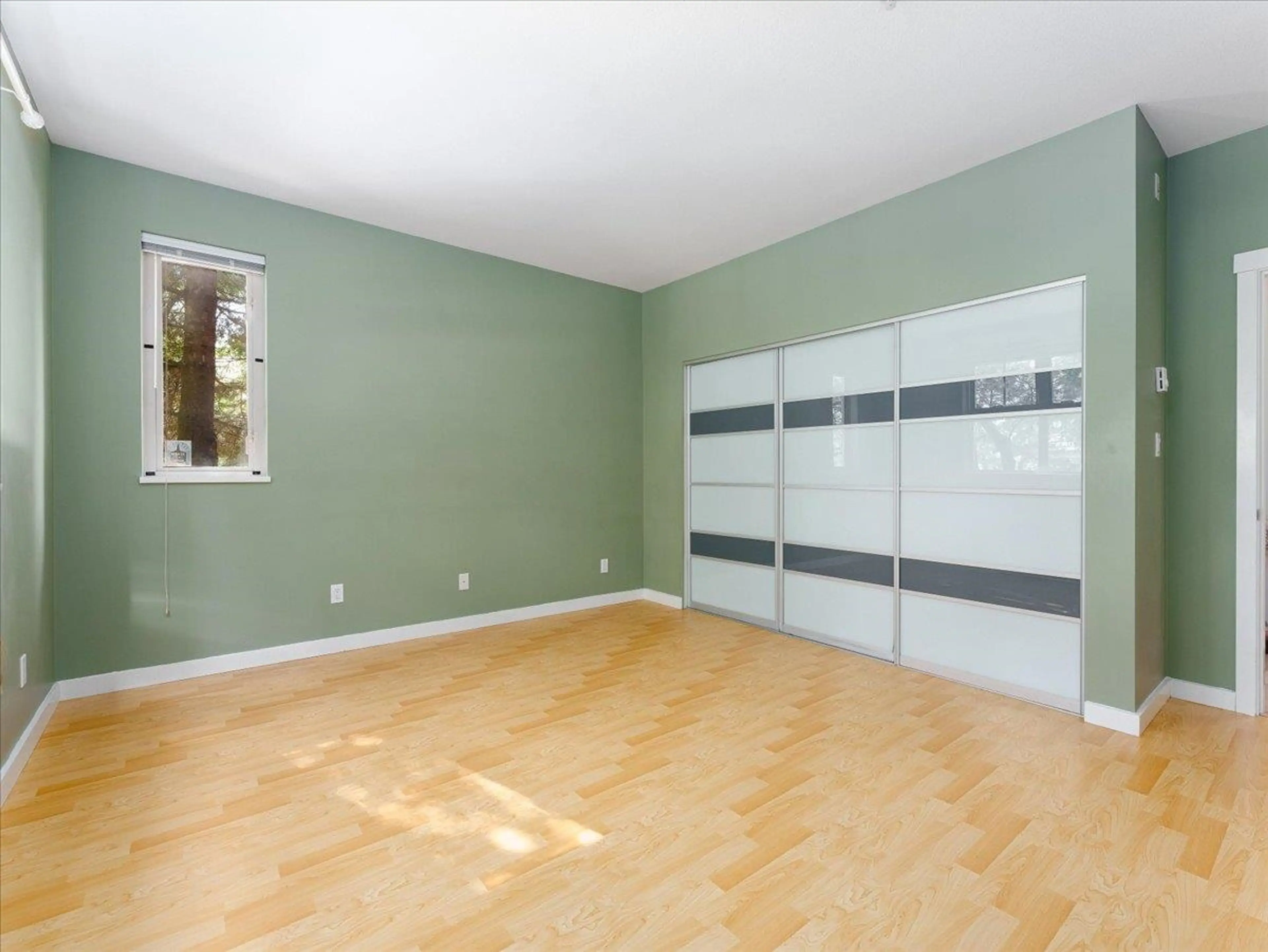 Property at #107 675 PARK CRESCENT, New Westminster, BC