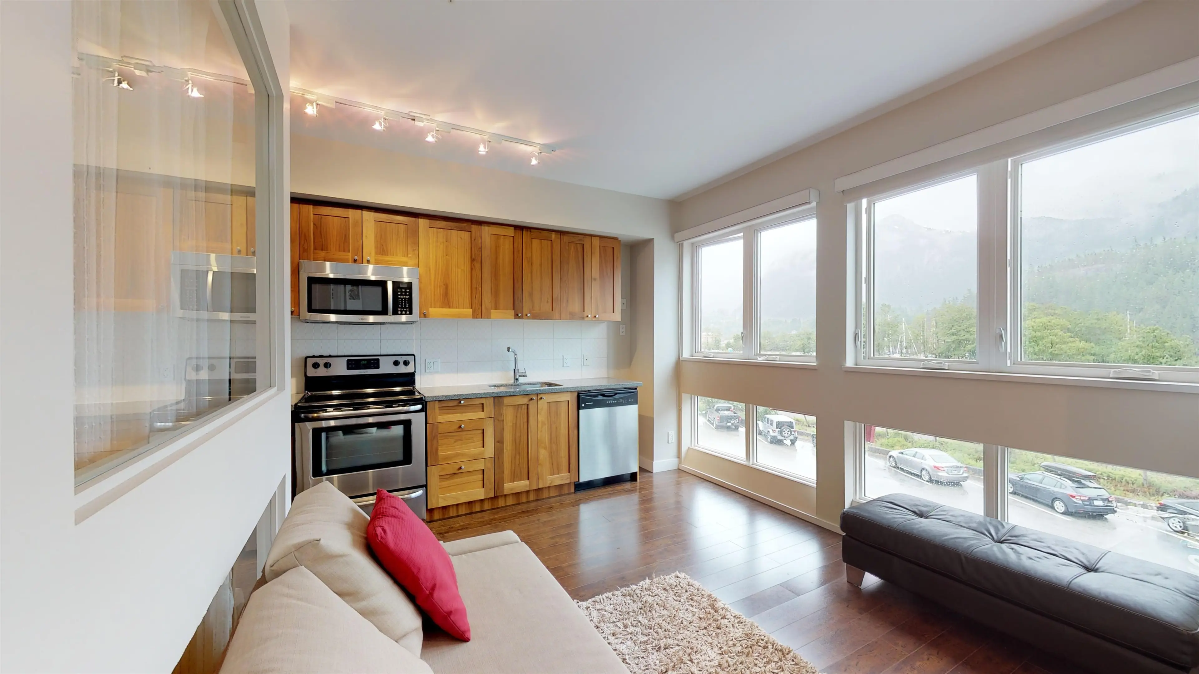 Property at #302 37841 CLEVELAND AVENUE, Squamish, BC