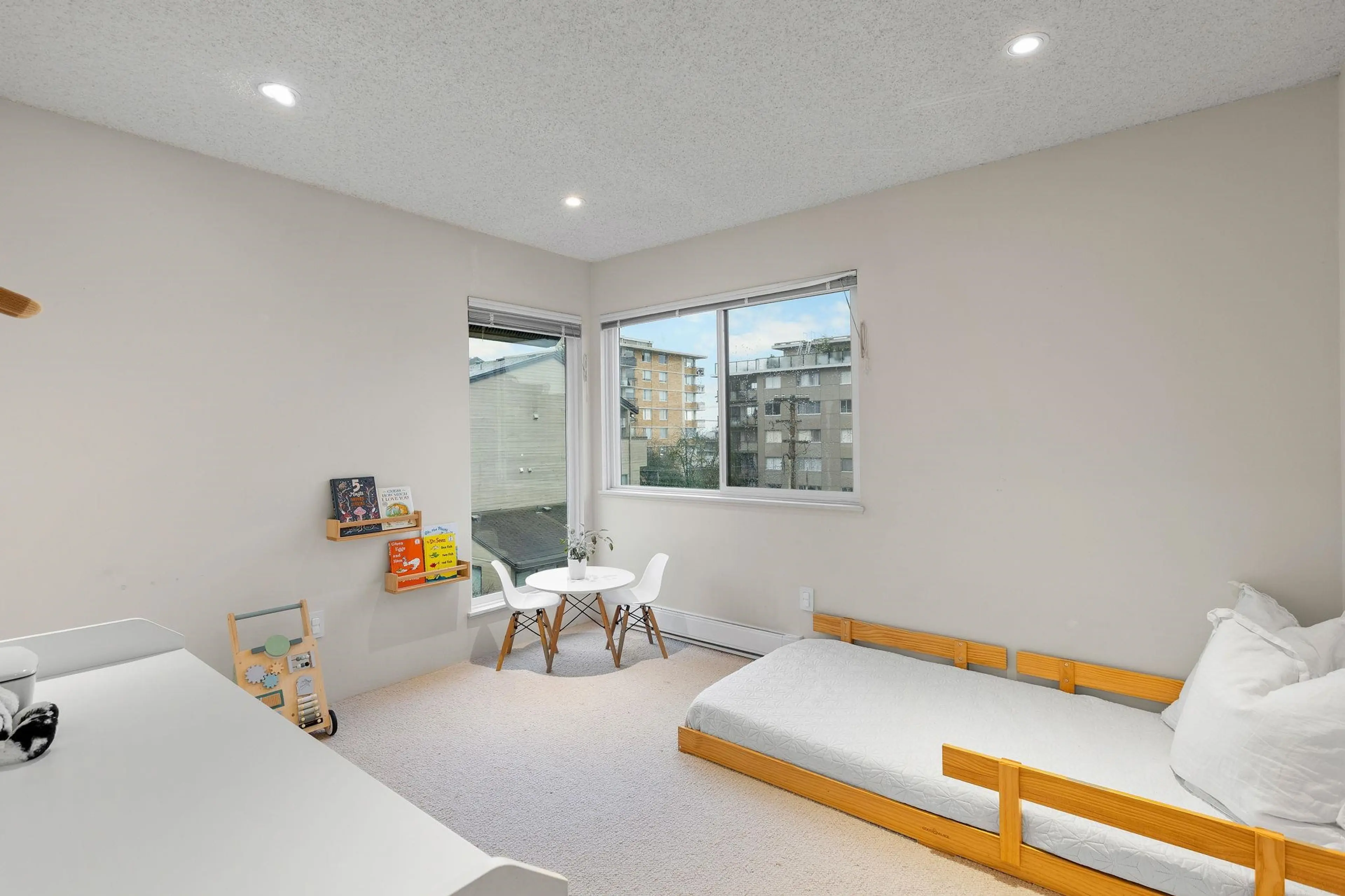 Property at #408 1363 CLYDE AVENUE, West Vancouver, BC