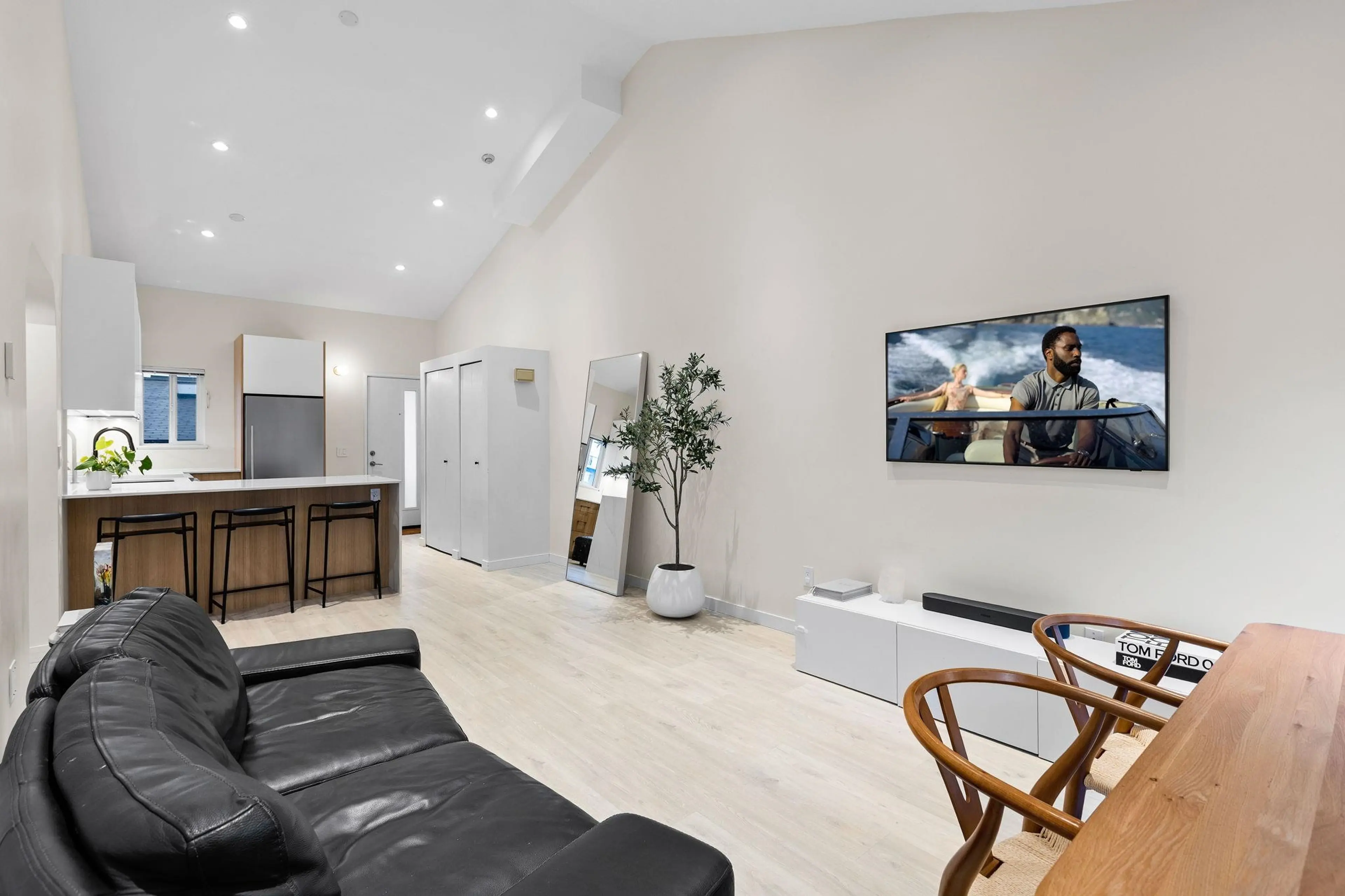 Property at #408 1363 CLYDE AVENUE, West Vancouver, BC