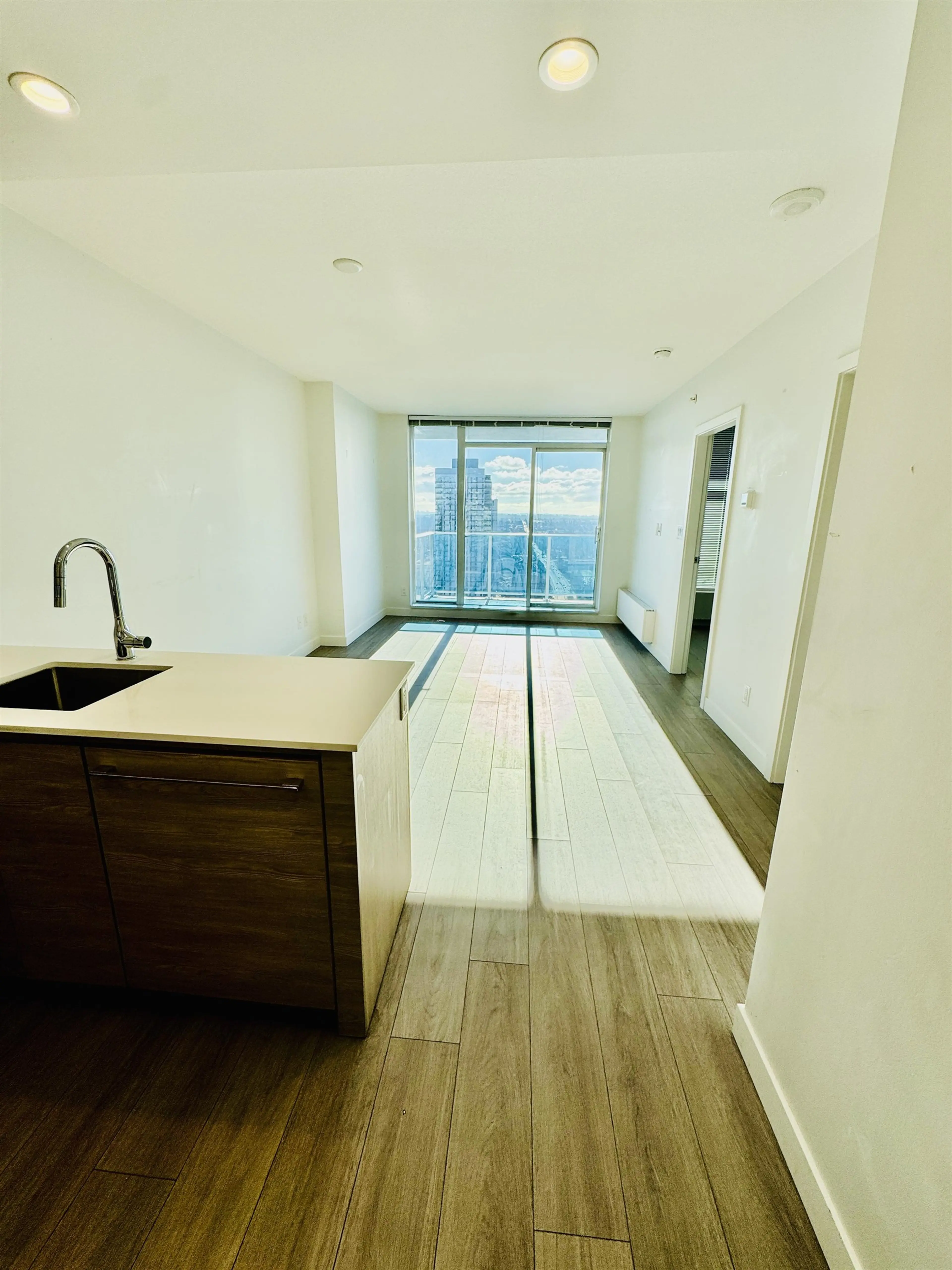 Property at #3102 13615 FRASER HIGHWAY, Surrey, BC