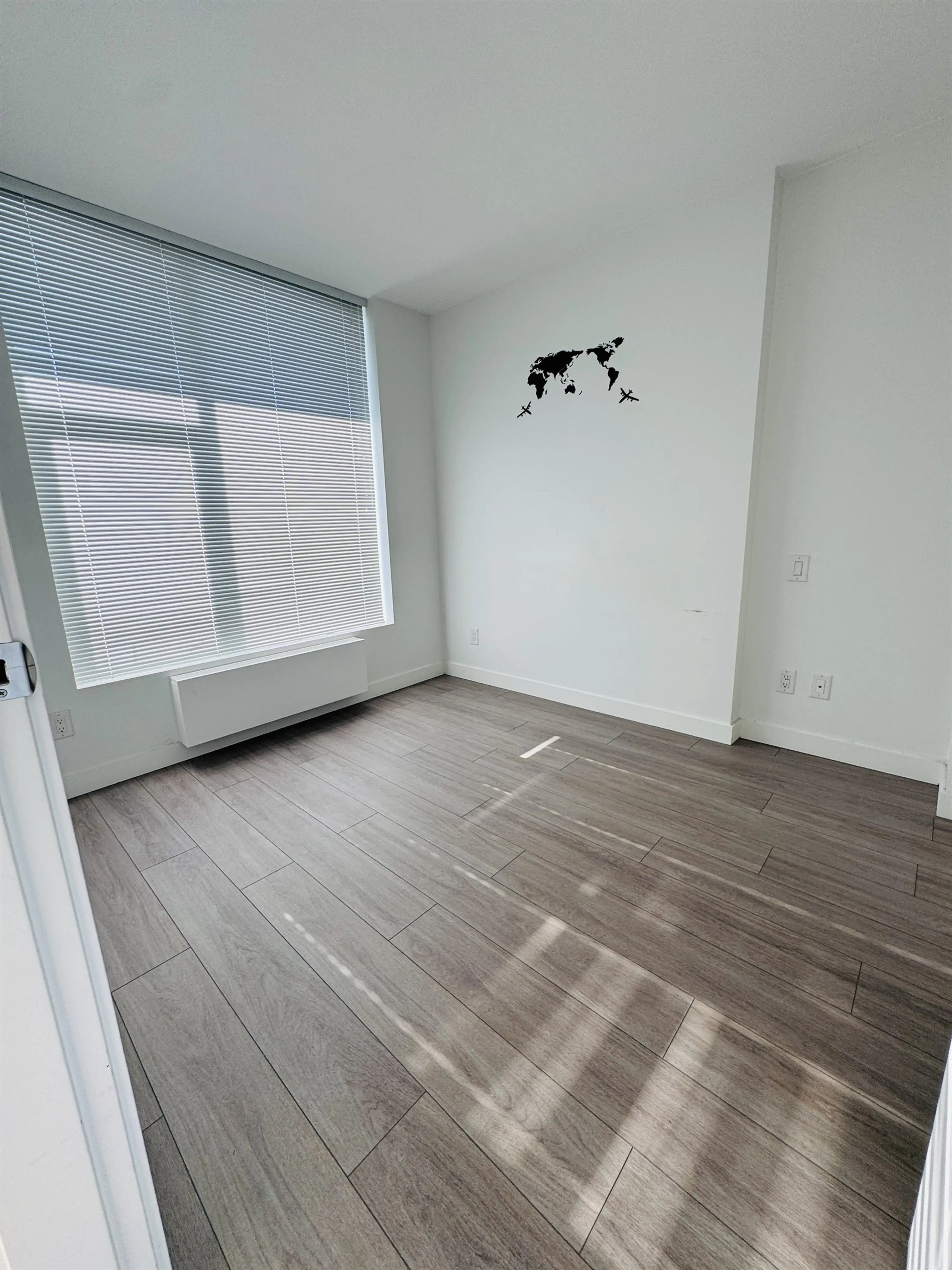 Property at #3102 13615 FRASER HIGHWAY, Surrey, BC