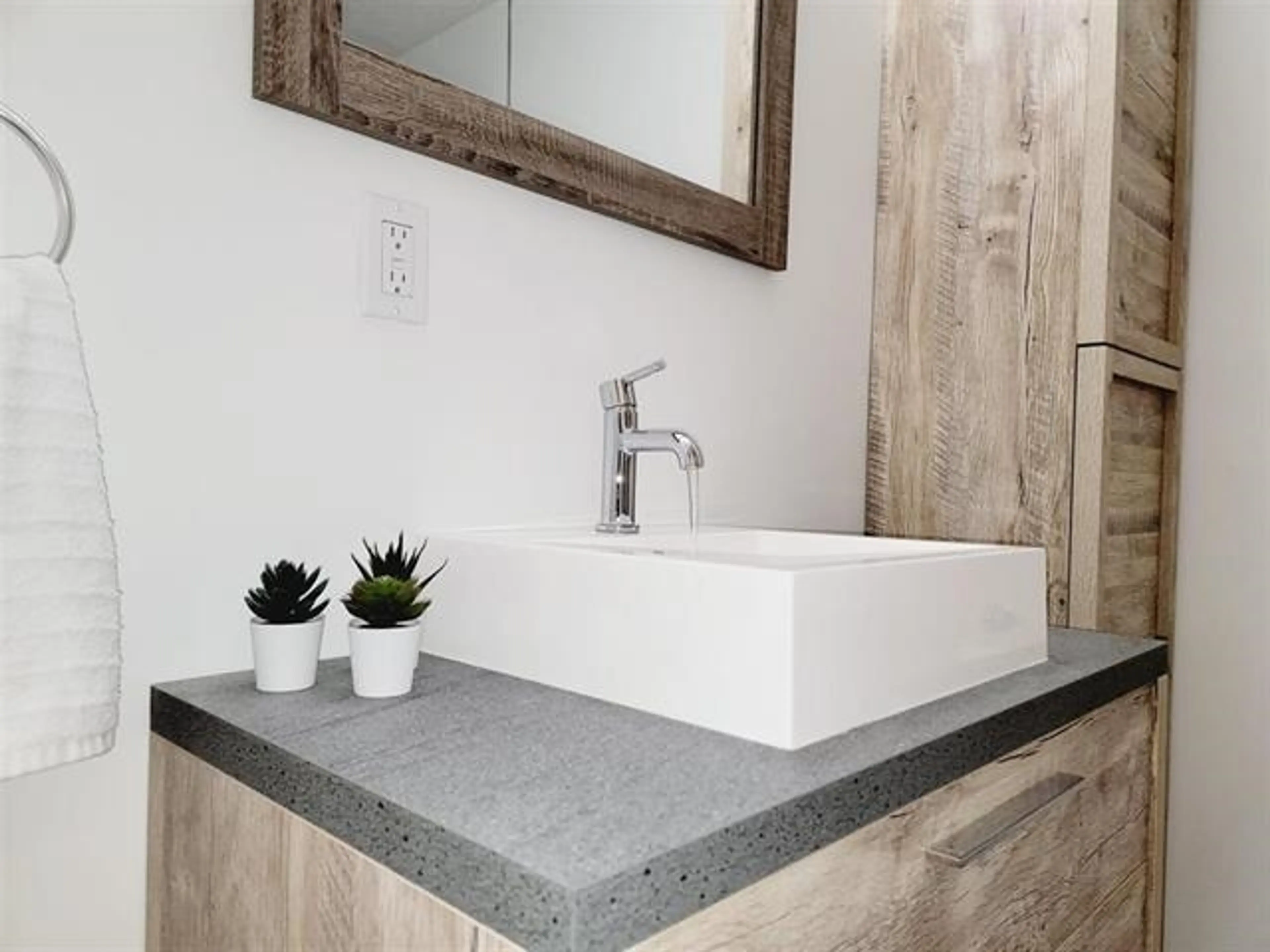 Property at #308 45749 SPADINA AVENUE, Chilliwack, BC