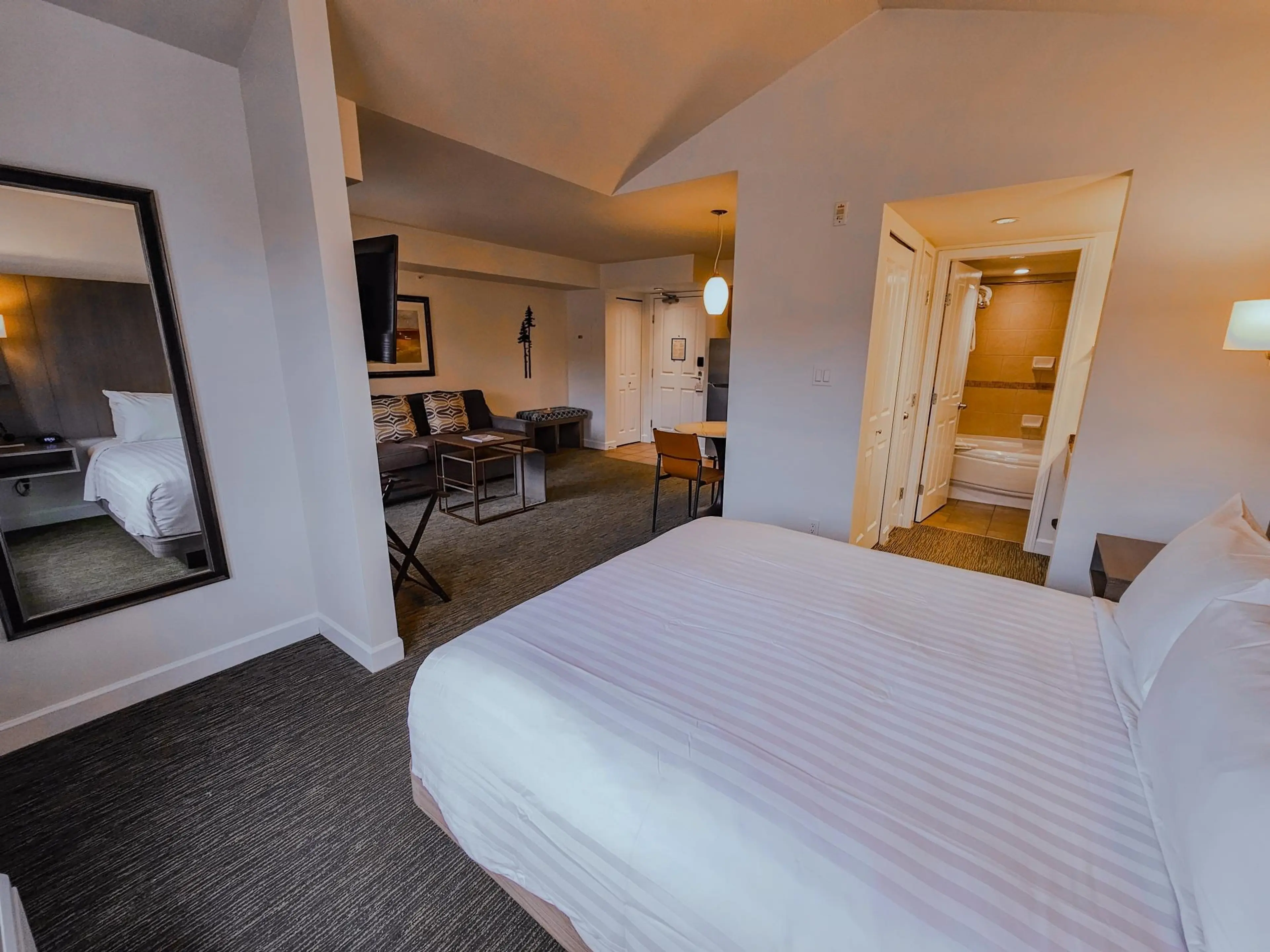 Property at #407 40900 TANTALUS ROAD, Squamish, BC