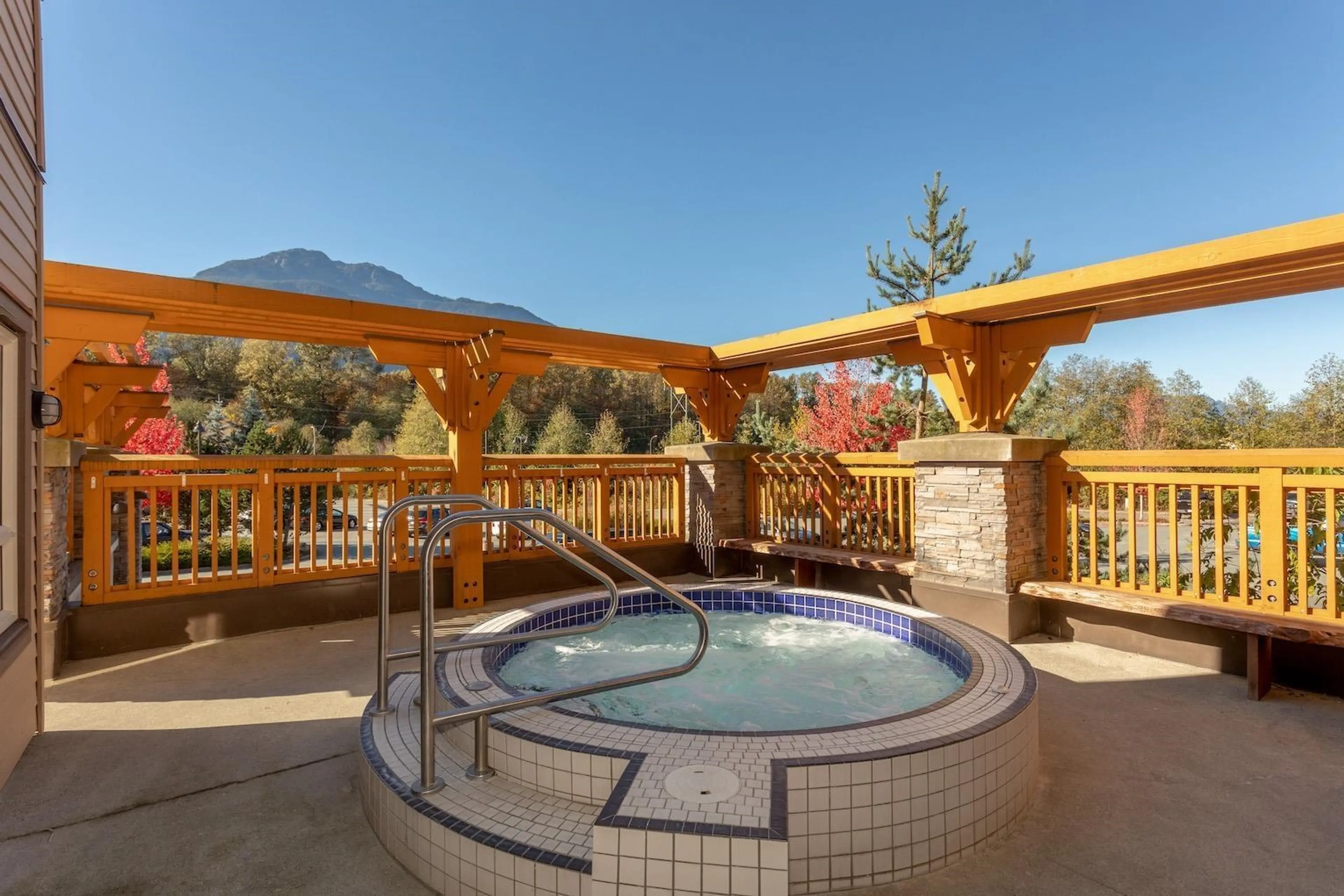 Property at #407 40900 TANTALUS ROAD, Squamish, BC