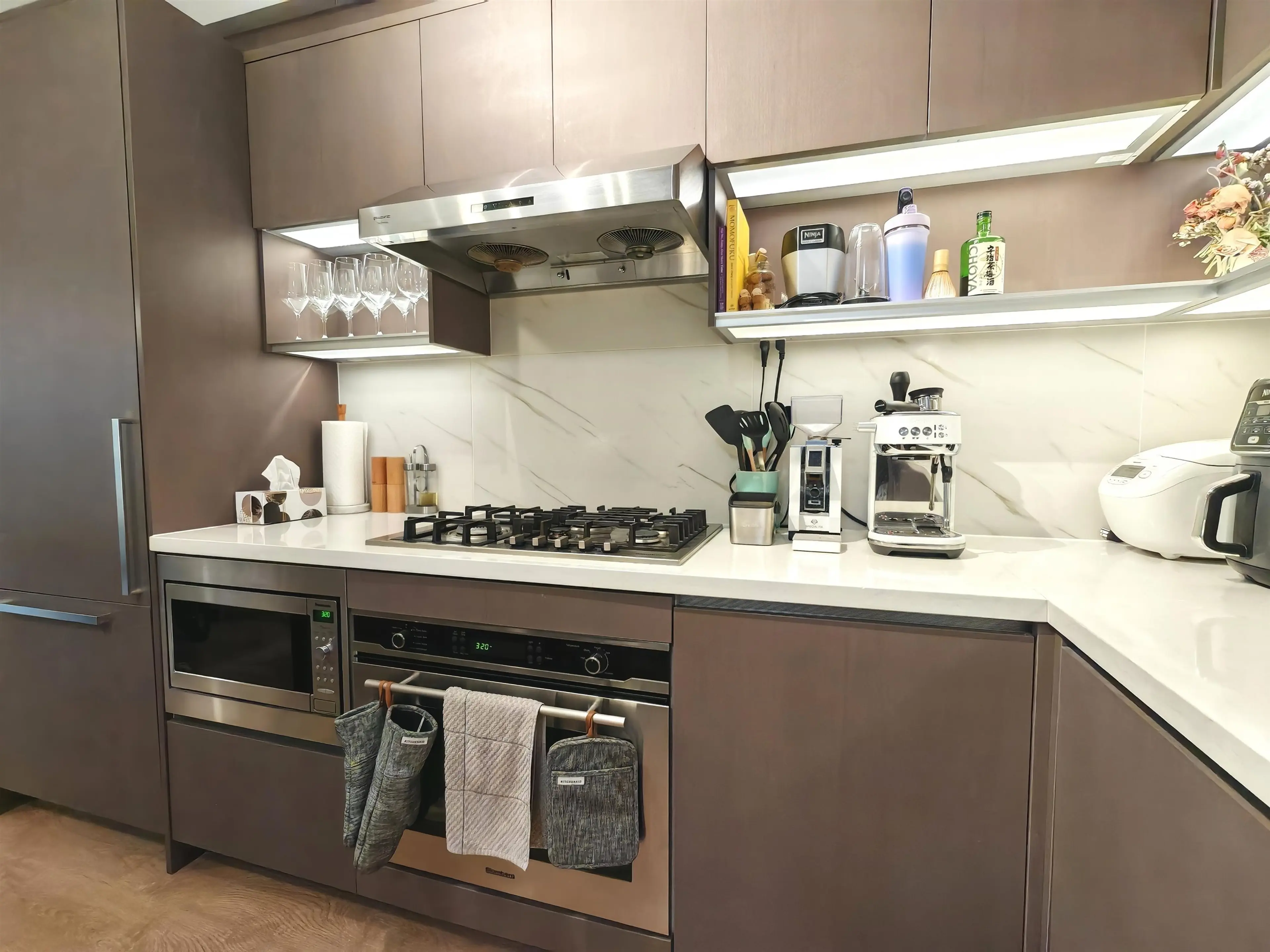 Property at #305 9388 ODLIN ROAD, Richmond, BC