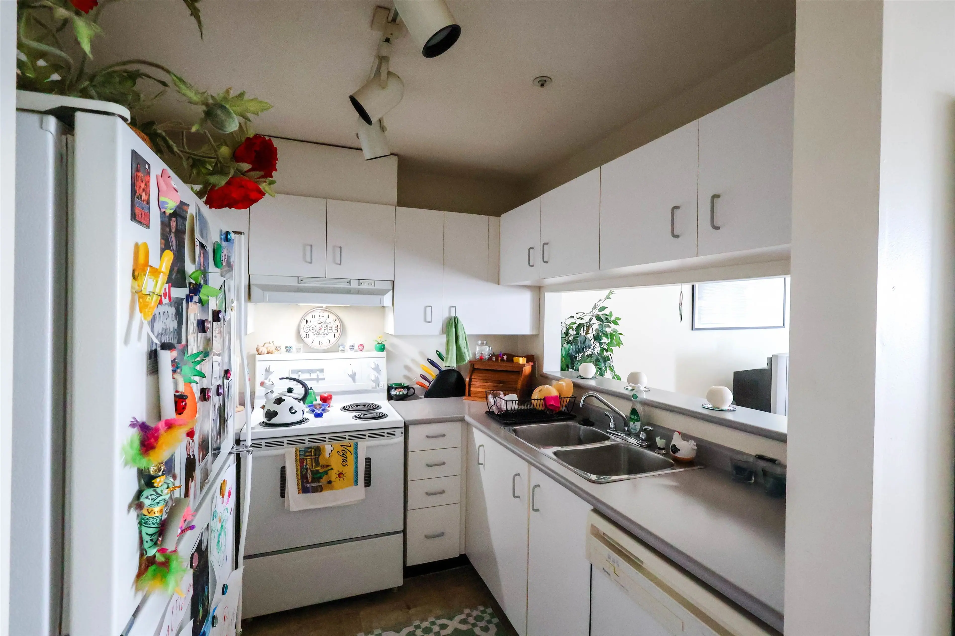 Property at #206 723 TWELFTH STREET, New Westminster, BC