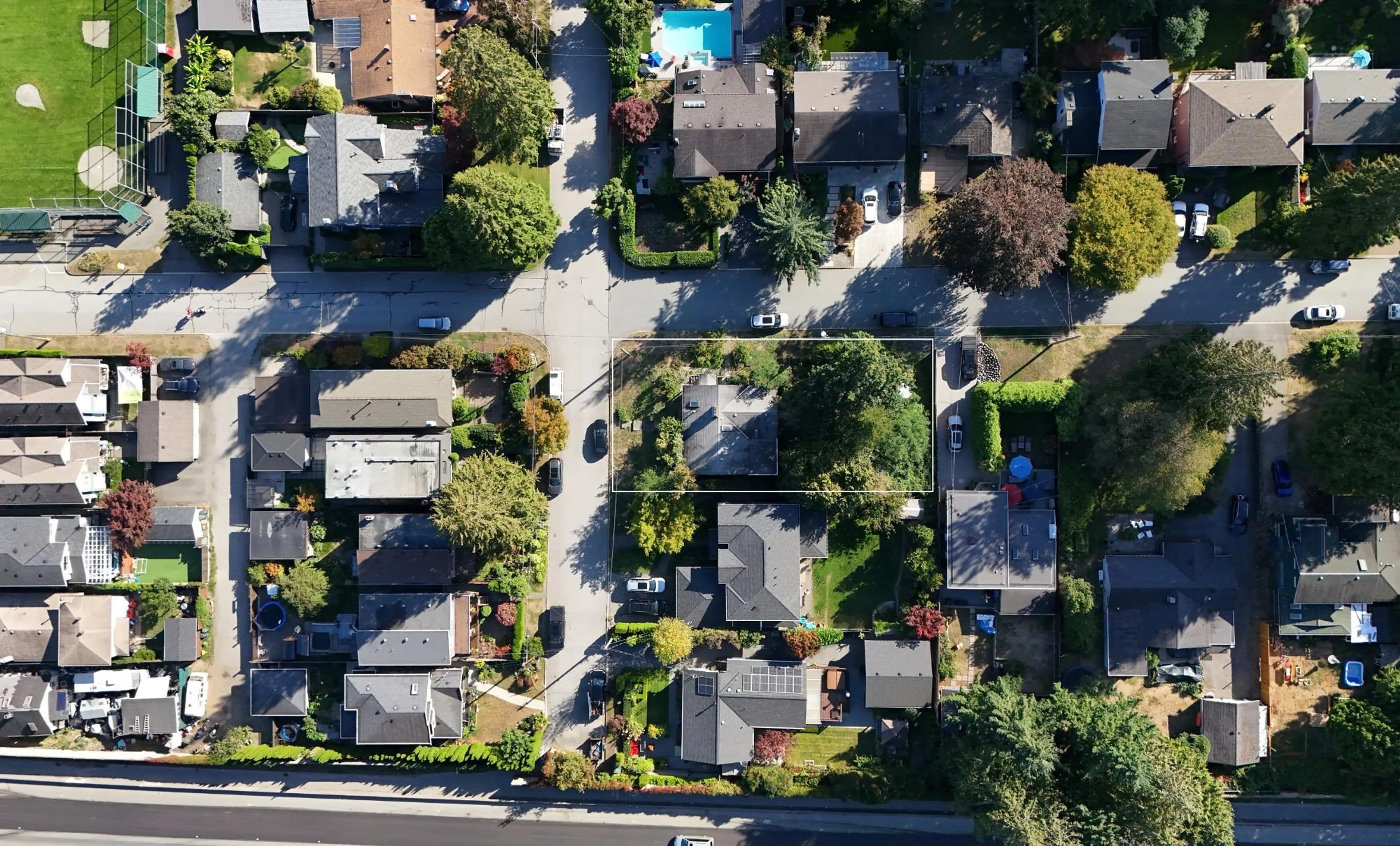 Property at 2405 LLOYD AVENUE, North Vancouver, BC