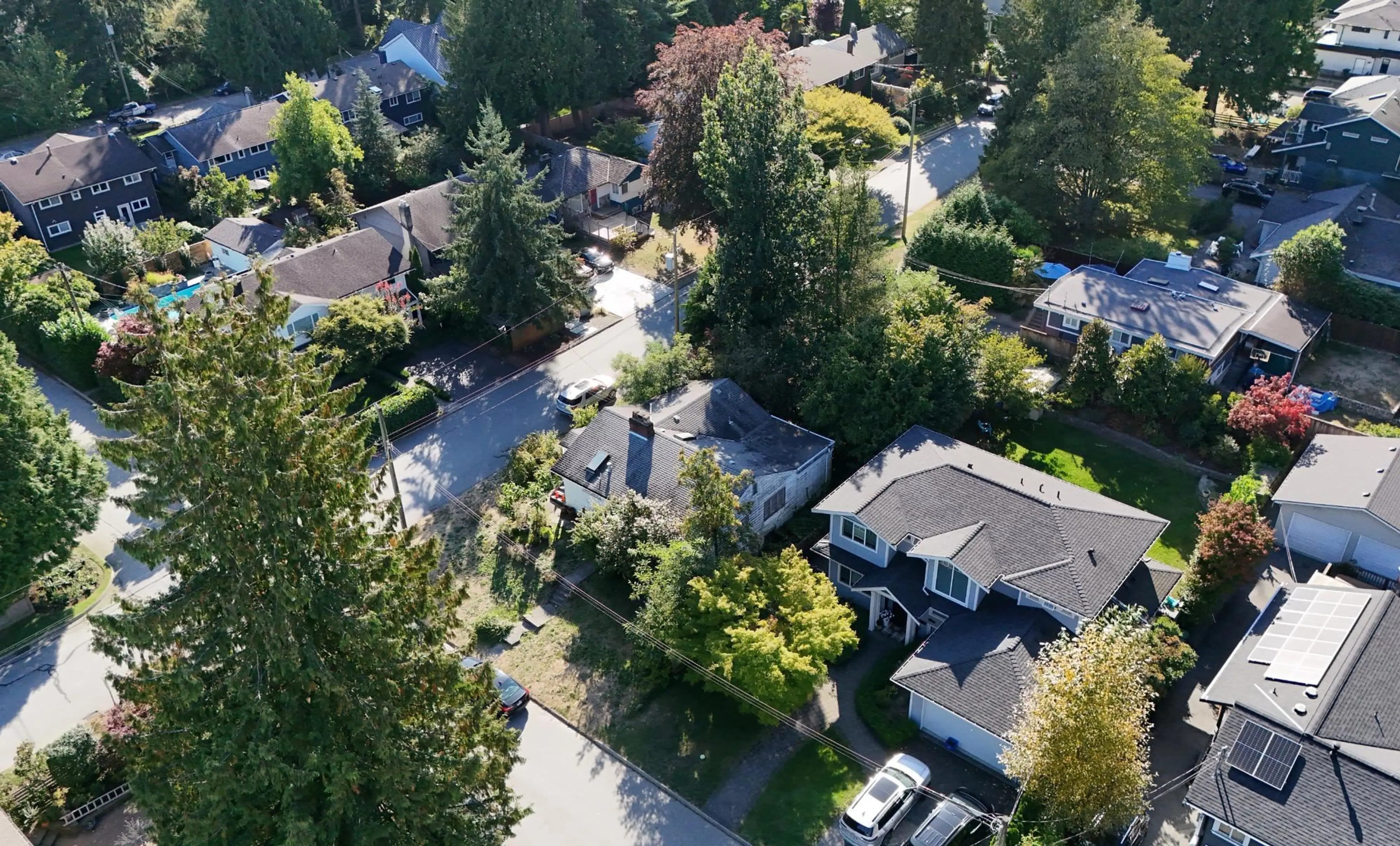 Property at 2405 LLOYD AVENUE, North Vancouver, BC