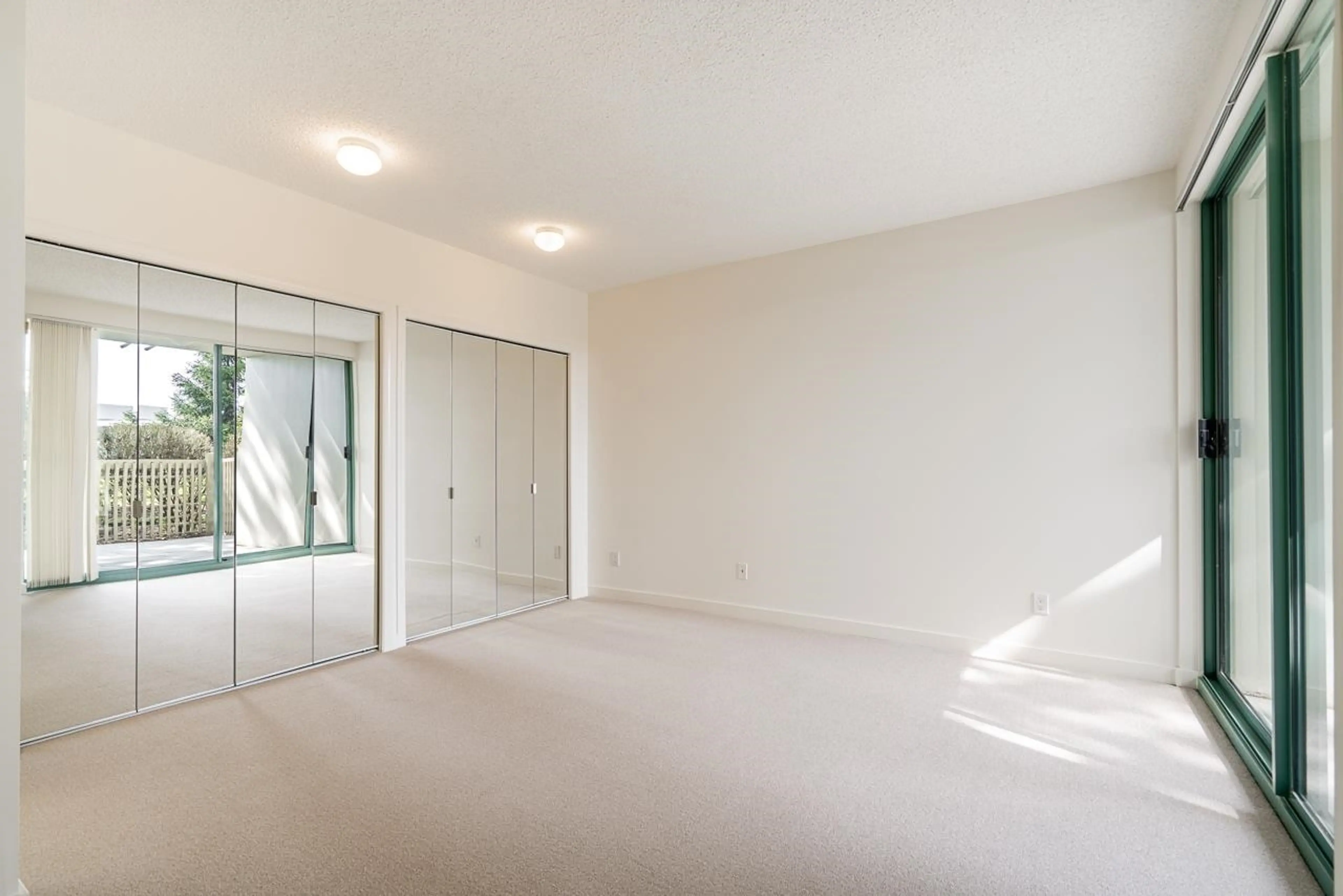 Property at #112 1785 MARTIN DRIVE, Surrey, BC