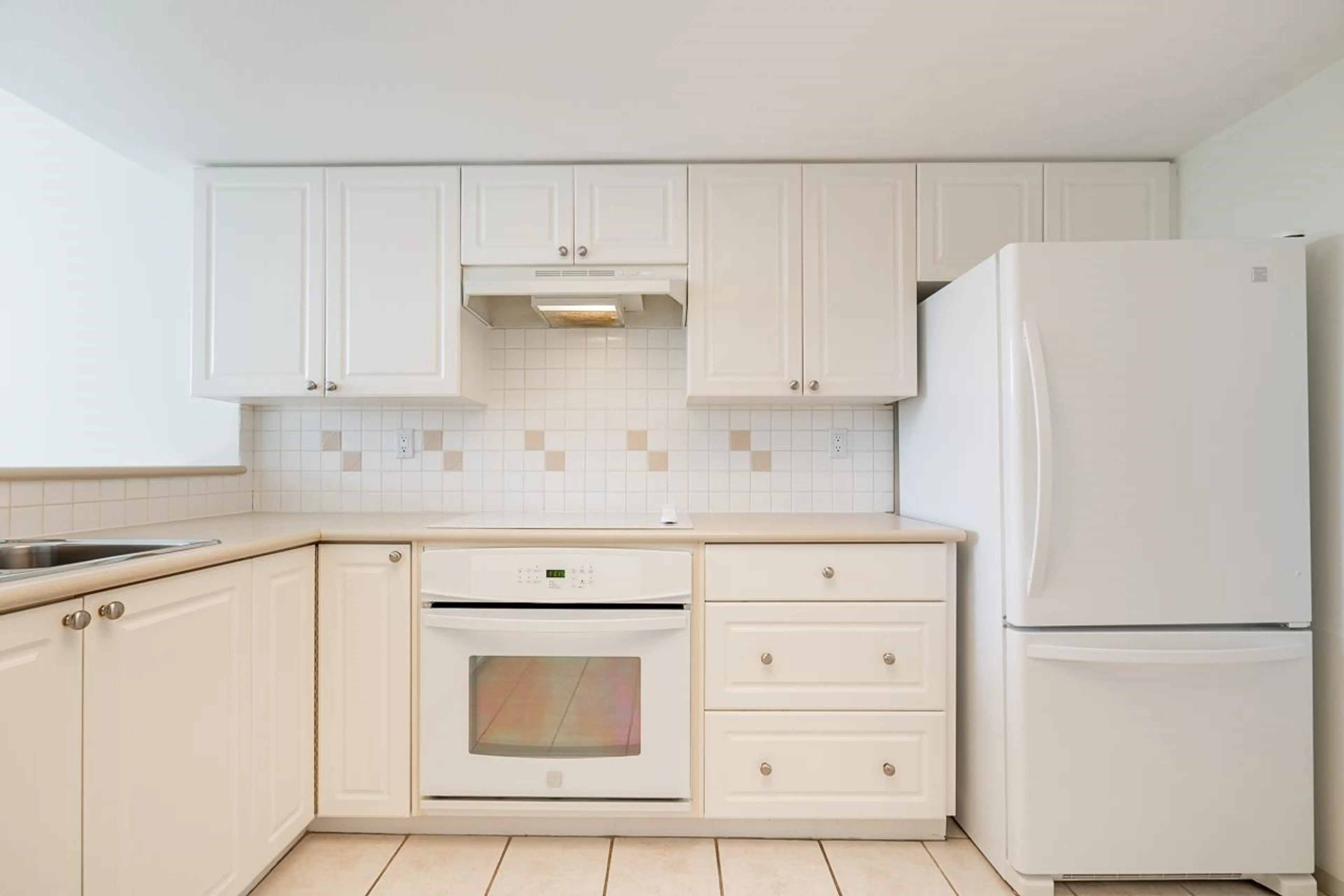 Property at #112 1785 MARTIN DRIVE, Surrey, BC