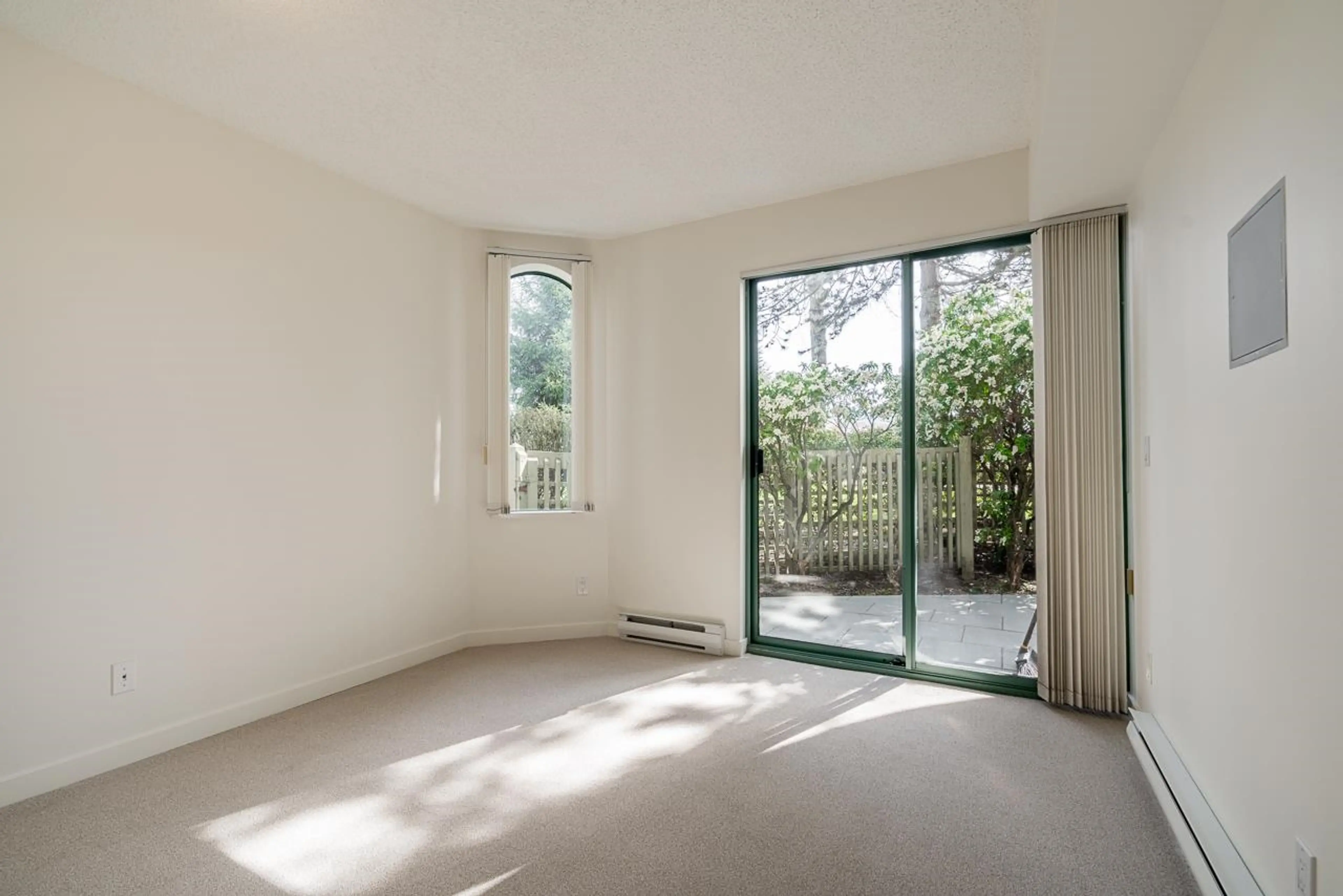 Property at #112 1785 MARTIN DRIVE, Surrey, BC