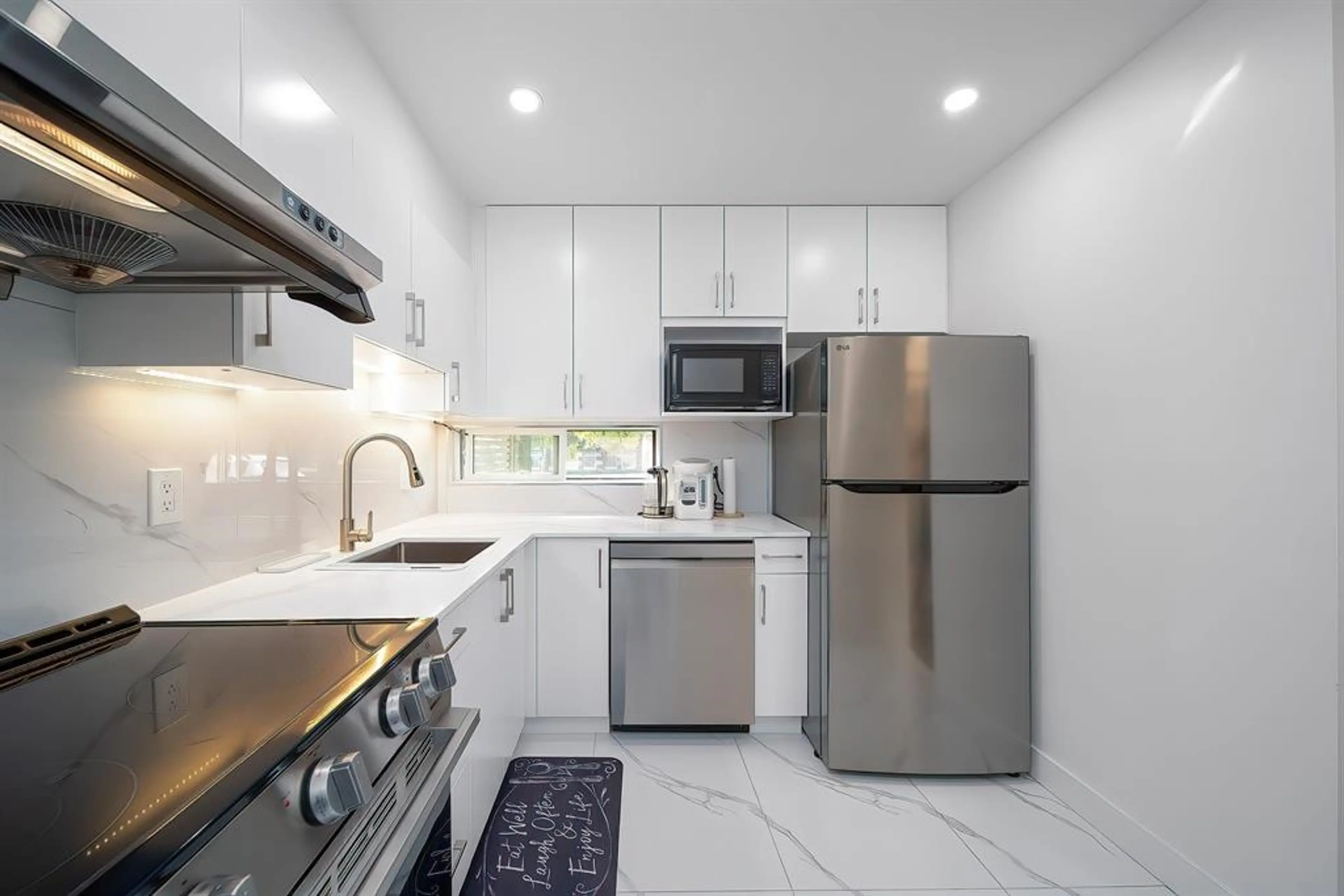 Property at #3 488 JACKSON AVENUE, Vancouver, BC