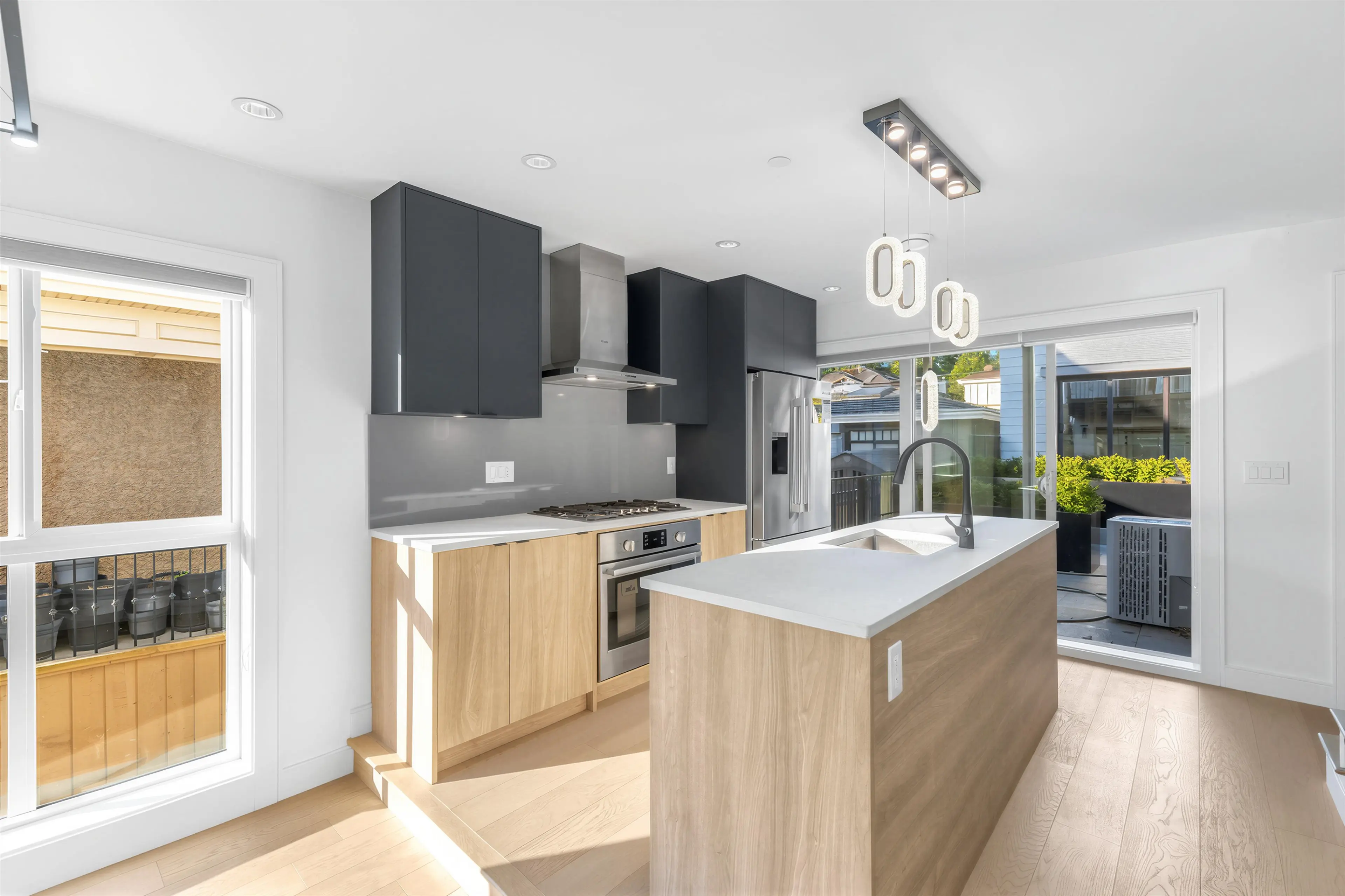 Property at 1007 W 58TH AVENUE, Vancouver, BC