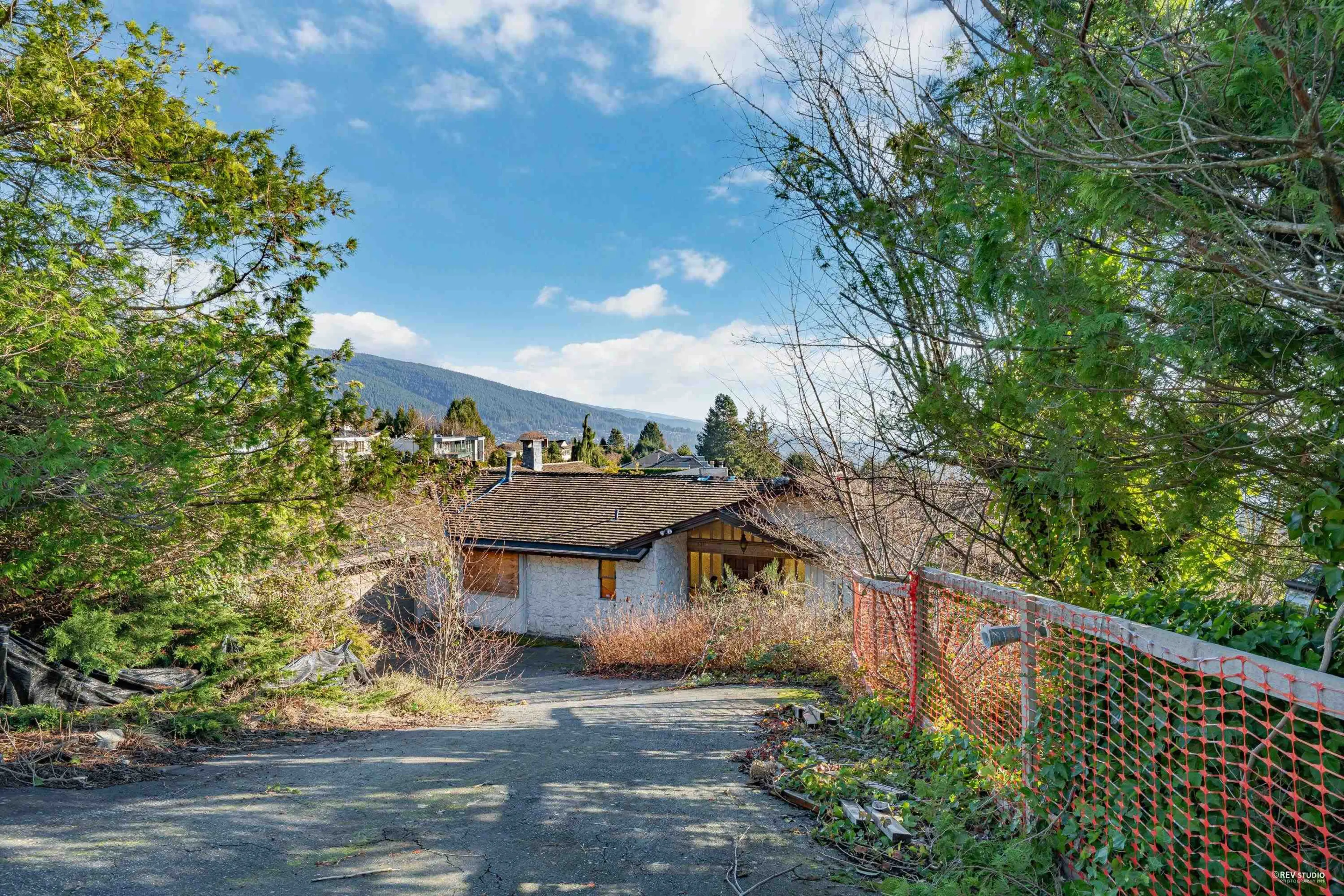 Property at 1318 CRESTWELL ROAD, West Vancouver, BC