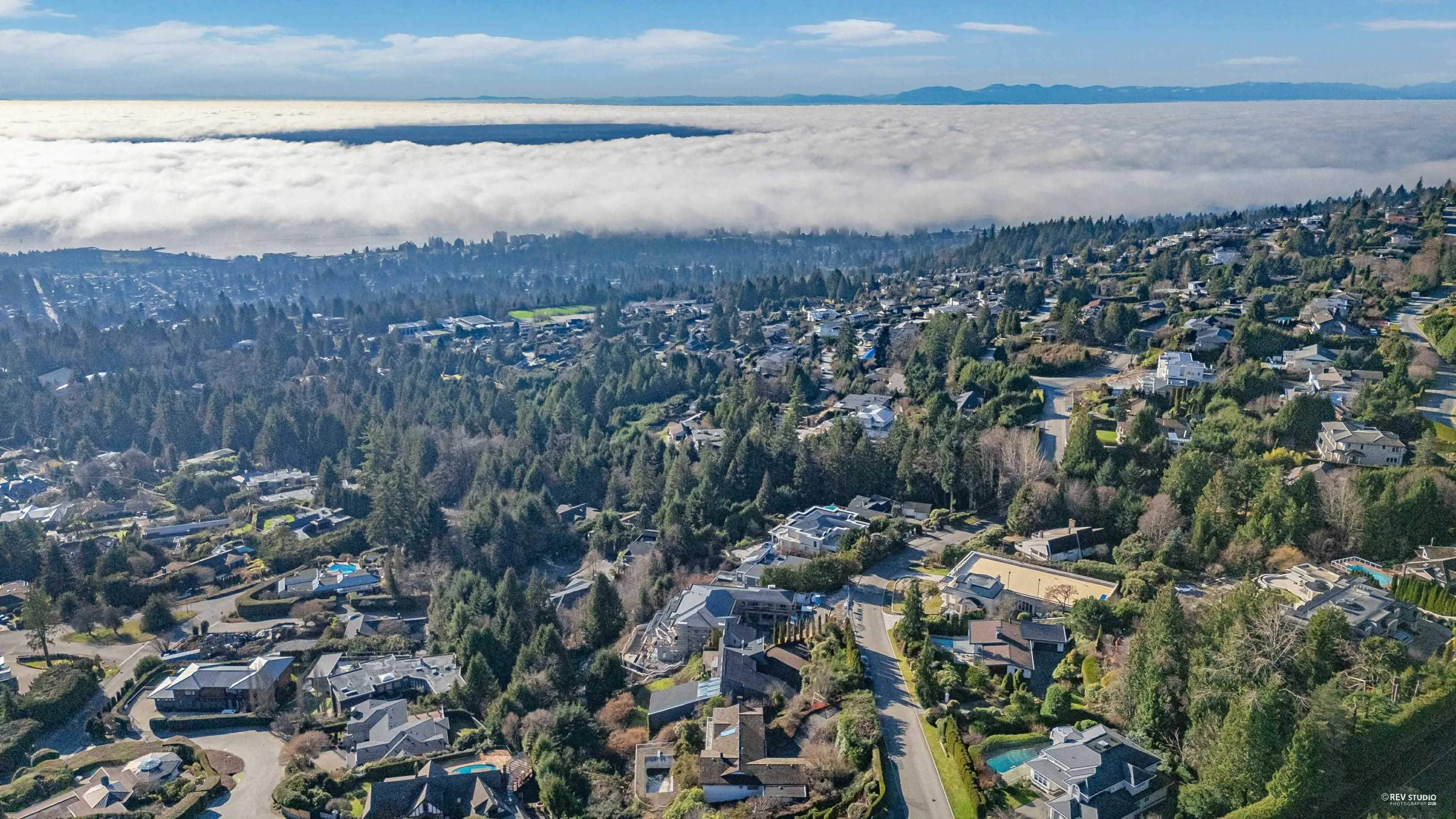 Property at 1318 CRESTWELL ROAD, West Vancouver, BC