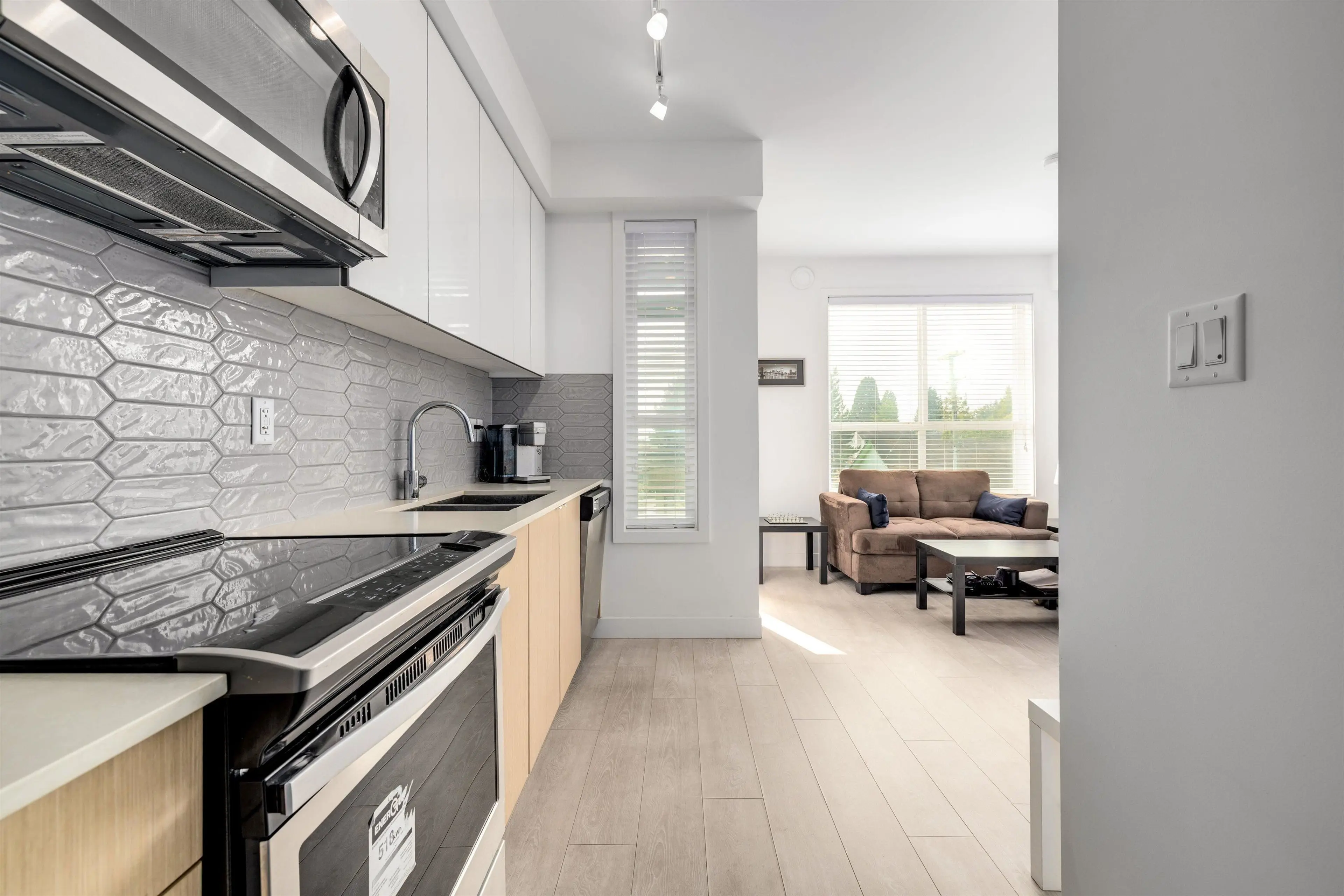 Property at #303 19567 64TH AVENUE, Surrey, BC