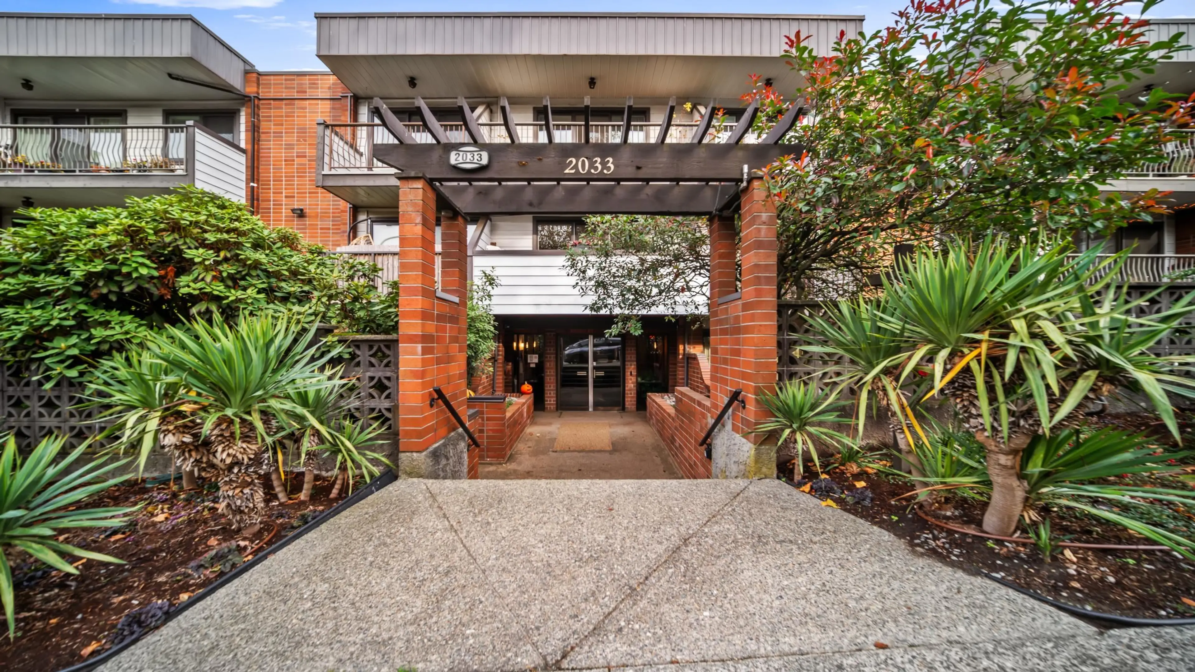 Property at #229 2033 TRIUMPH STREET, Vancouver, BC