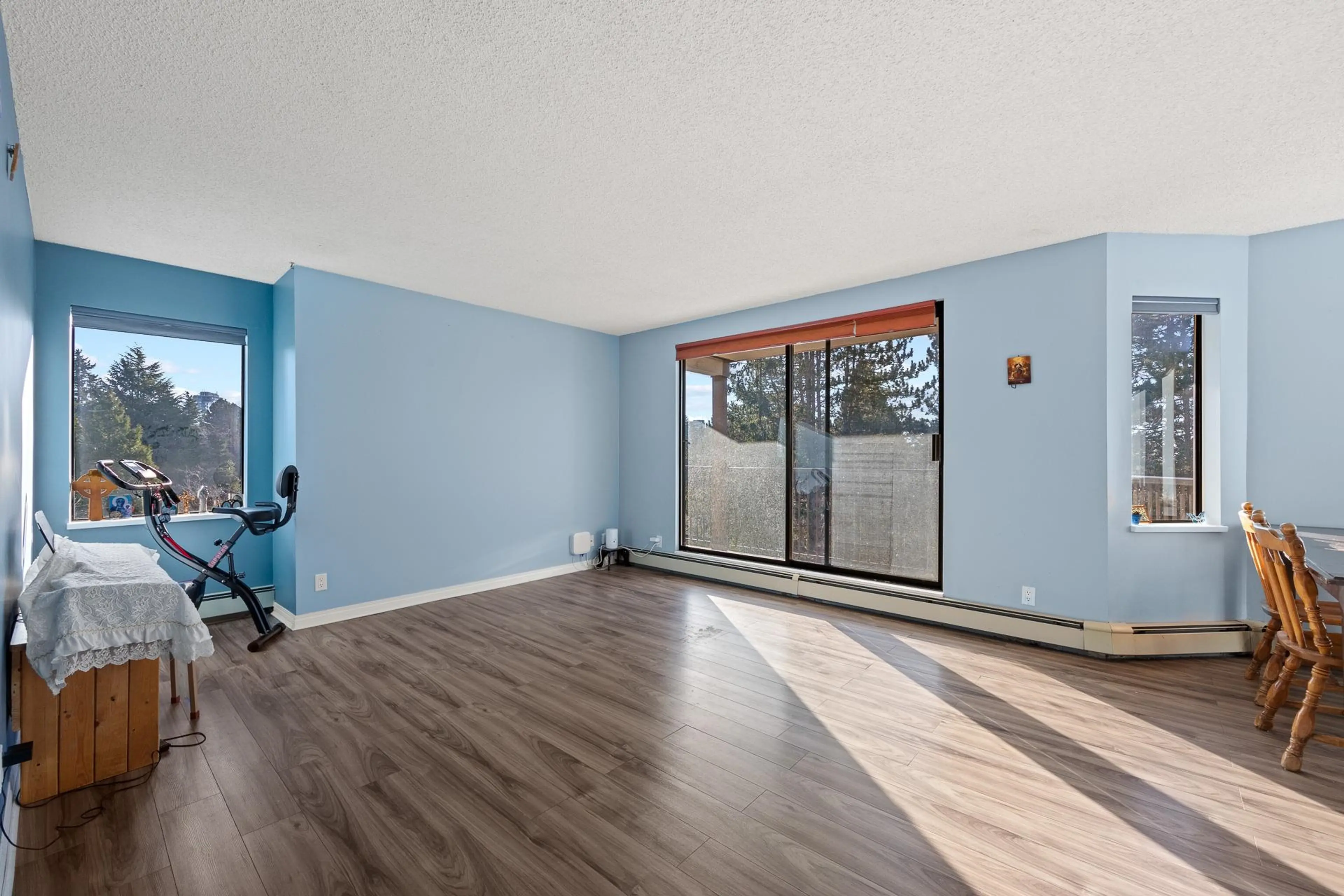 Property at #301 1760 SOUTHMERE CRESCENT, Surrey, BC