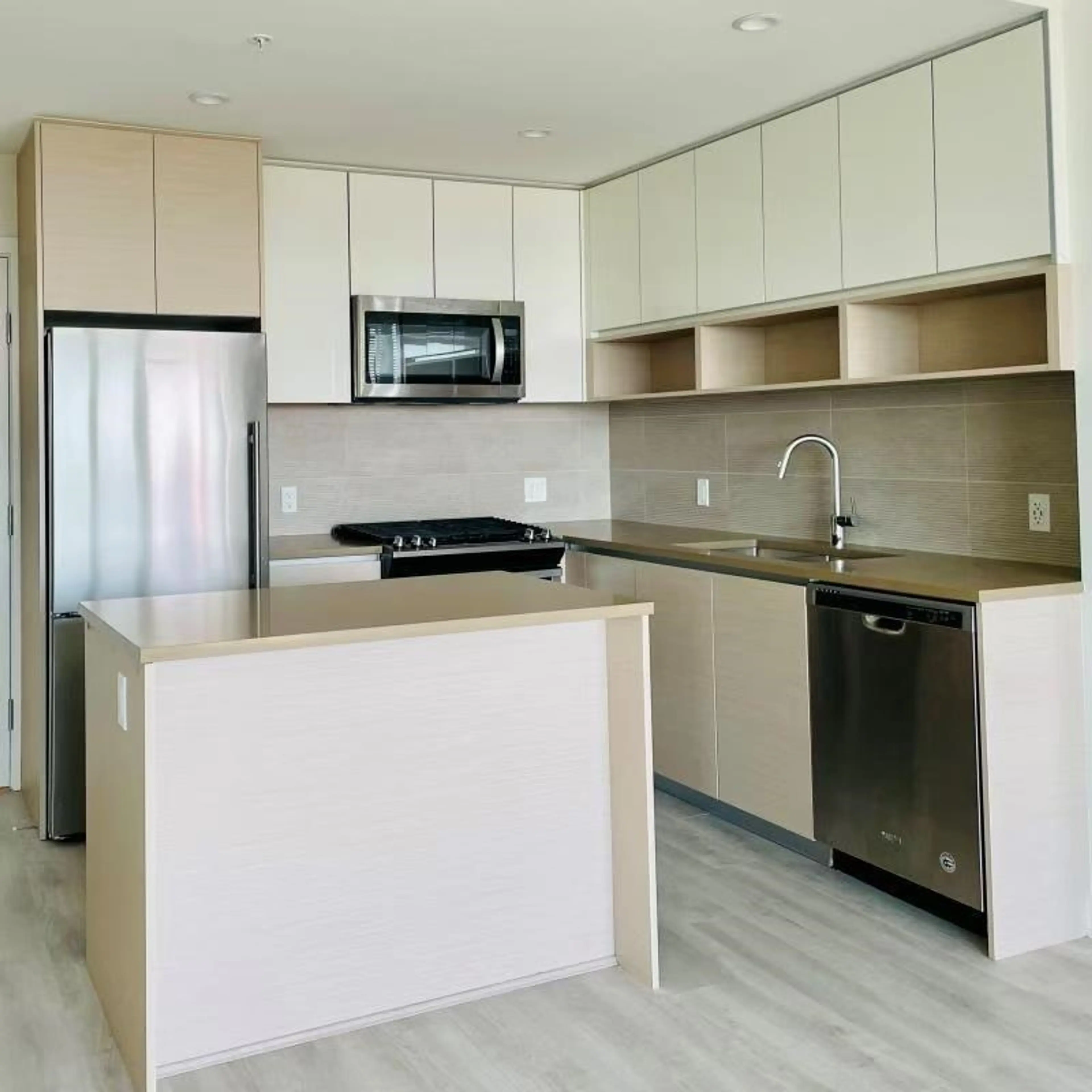 Property at #805 8850 UNIVERSITY CRESCENT, Burnaby, BC