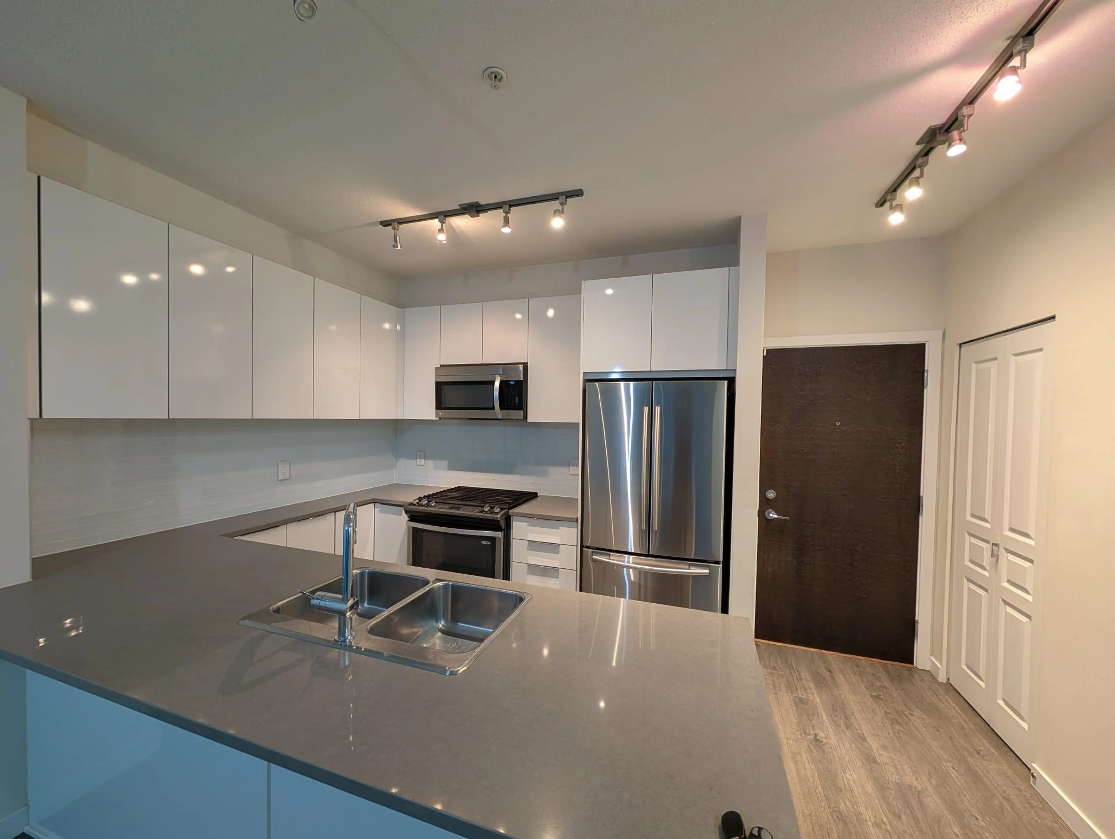 Property at #103 1152 WINDSOR MEWS, Coquitlam, BC