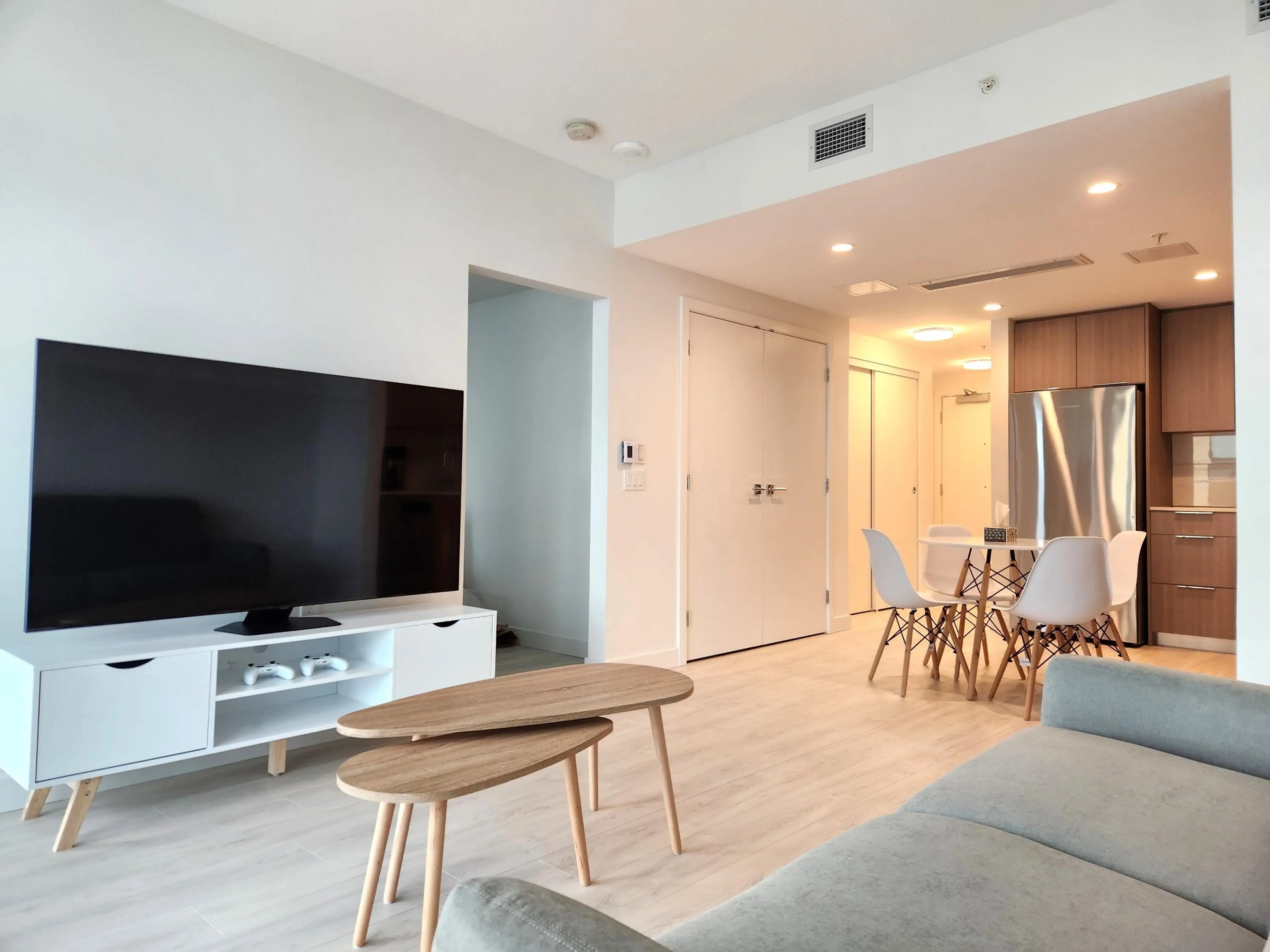 Property at #1002 1401 HUNTER STREET, North Vancouver, BC