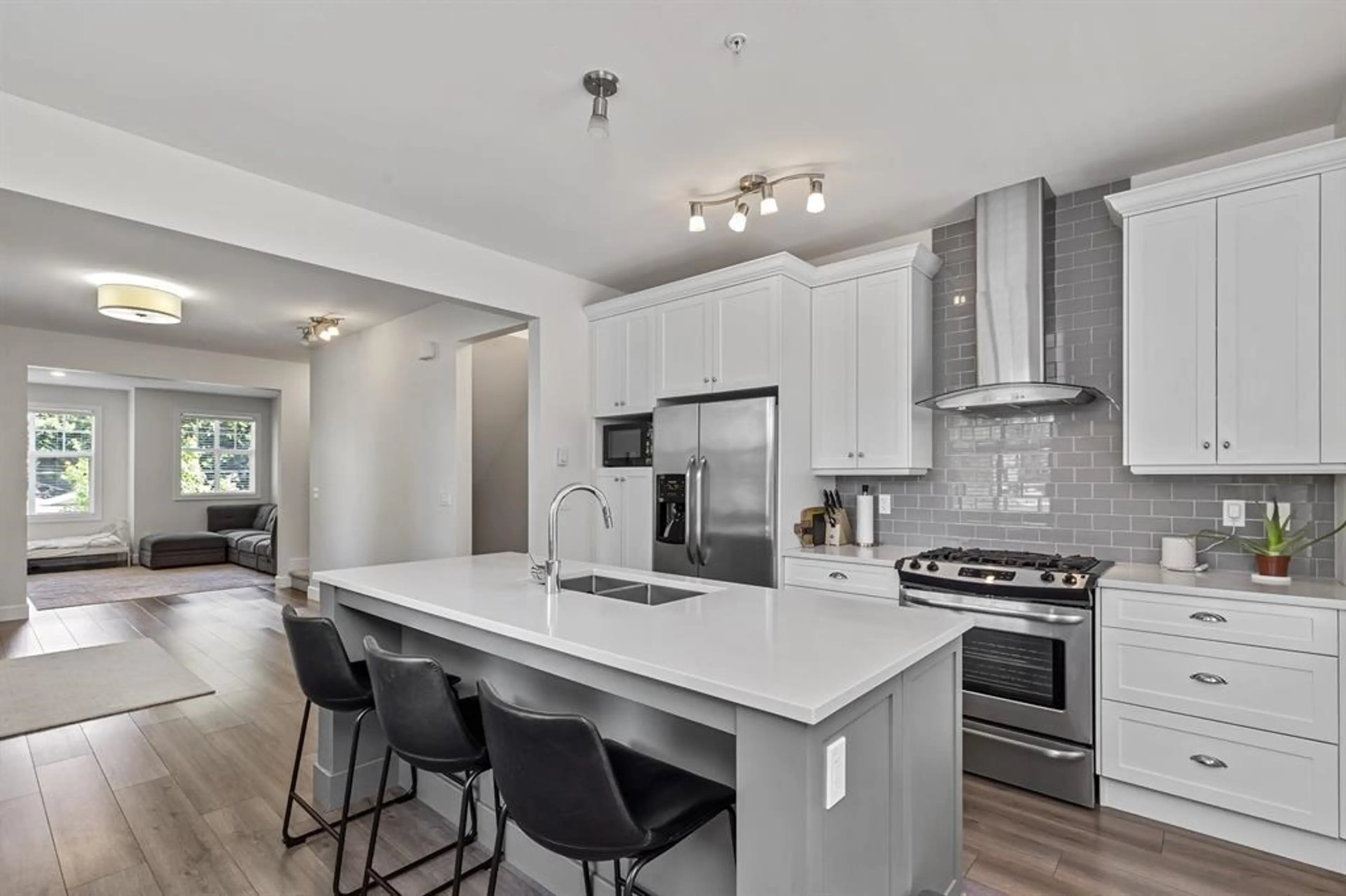 Property at #1 33460 LYNN AVENUE, Abbotsford, BC