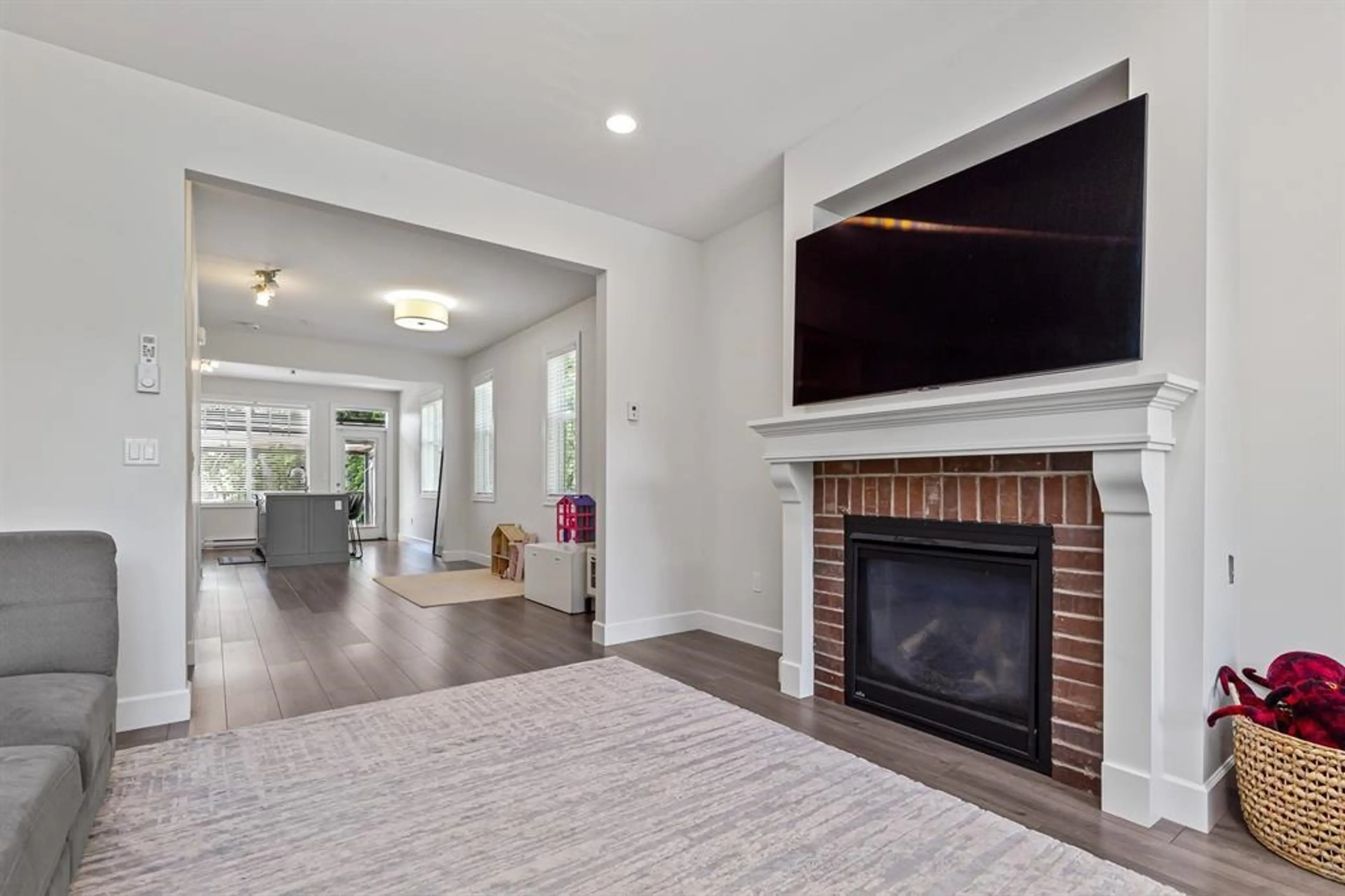 Property at #1 33460 LYNN AVENUE, Abbotsford, BC