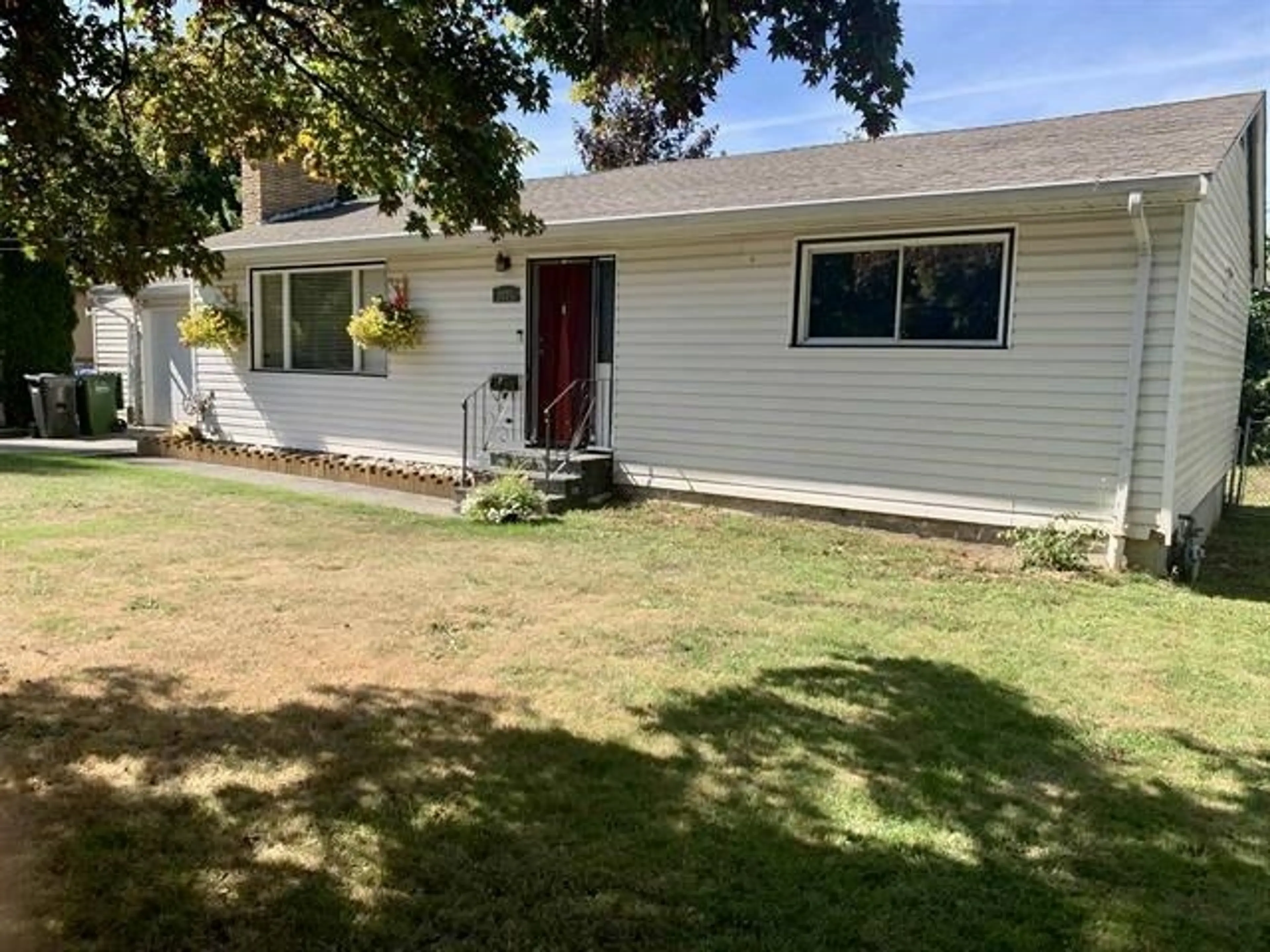 Property at 2075 WILLOW STREET, Abbotsford, BC