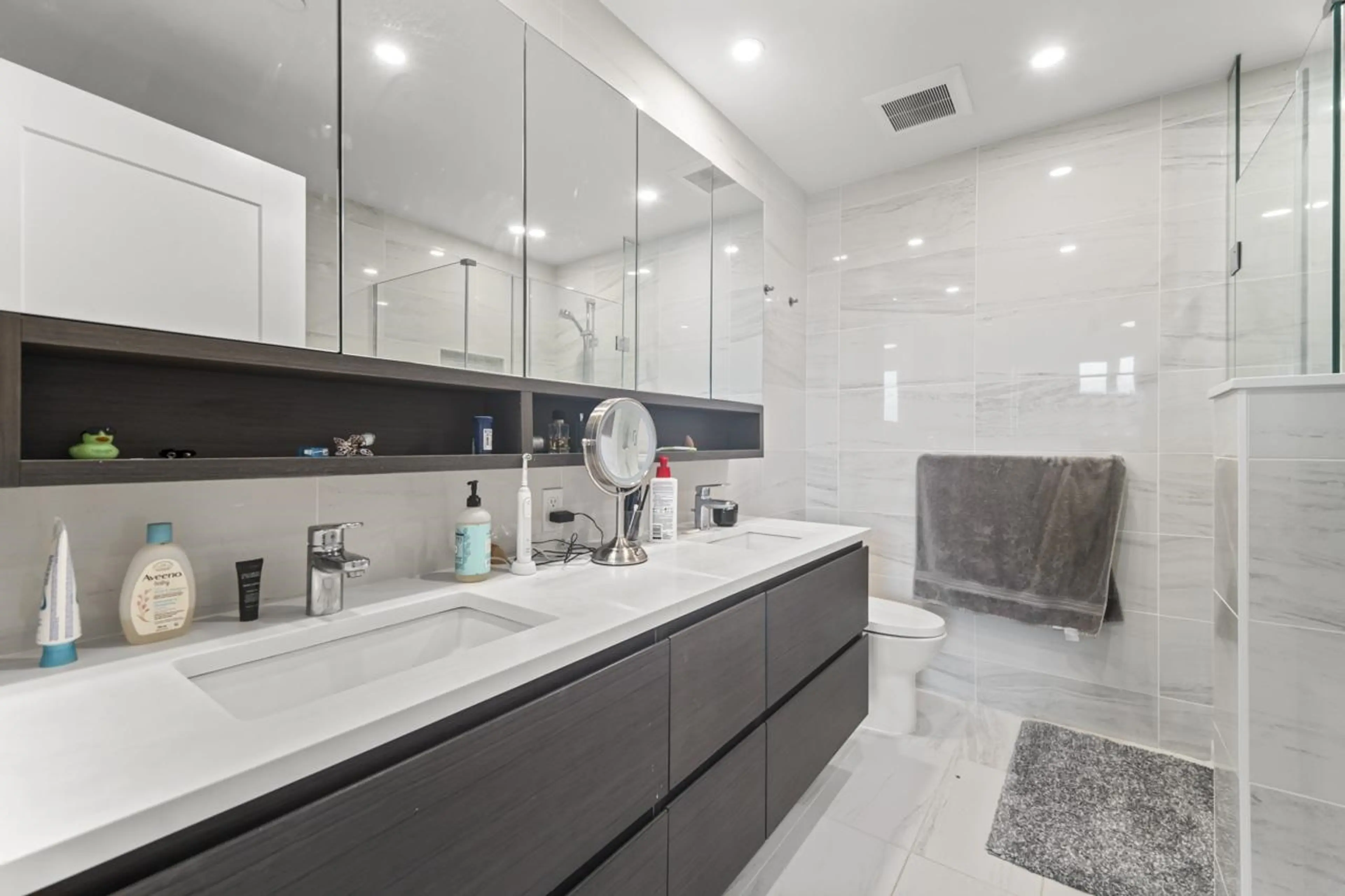 Property at #408 5693 ELIZABETH STREET, Vancouver, BC