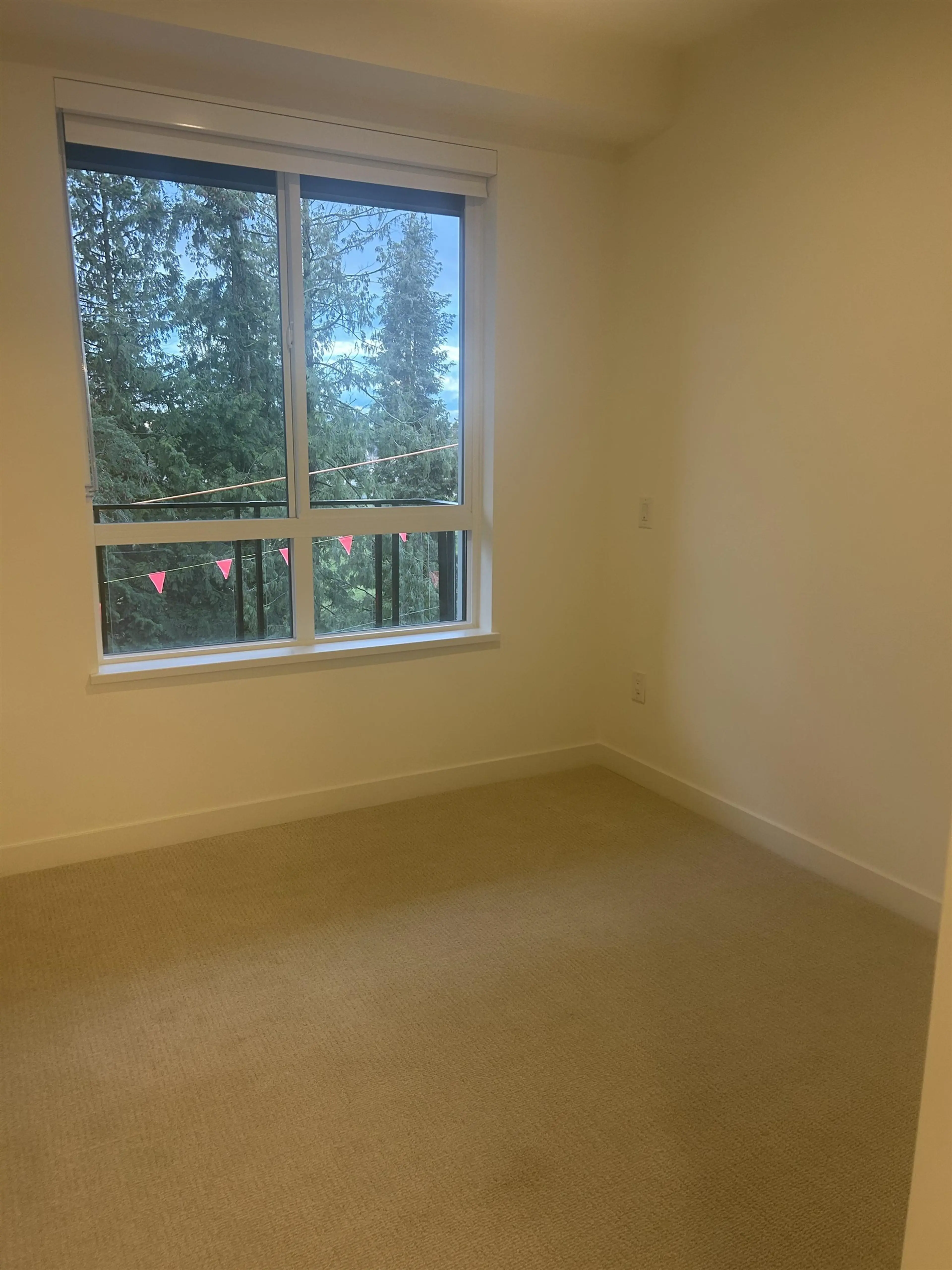 Property at #402 13439 94A AVENUE, Surrey, BC